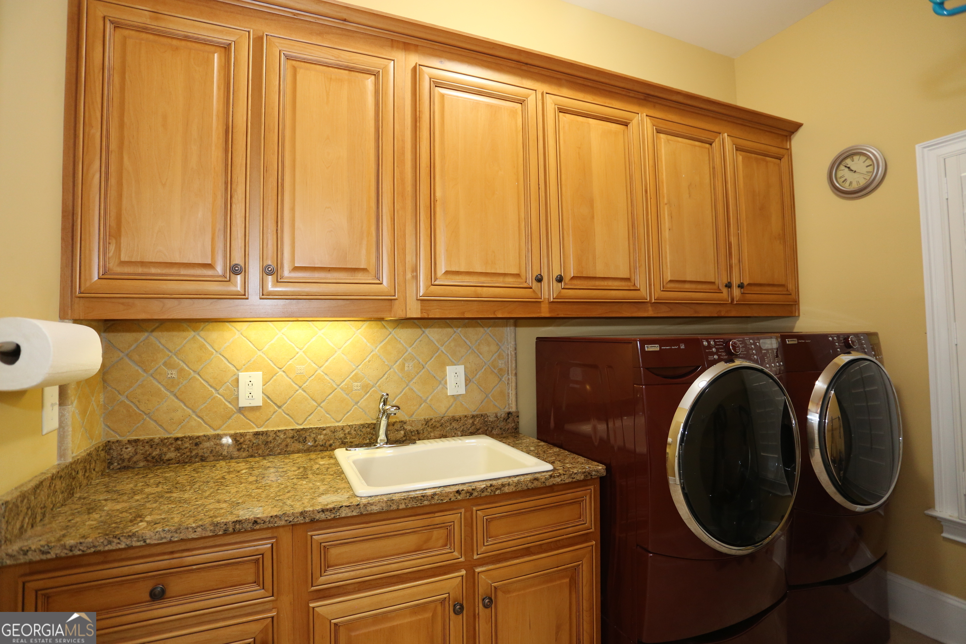 859 Tufthunter Property Photo 18