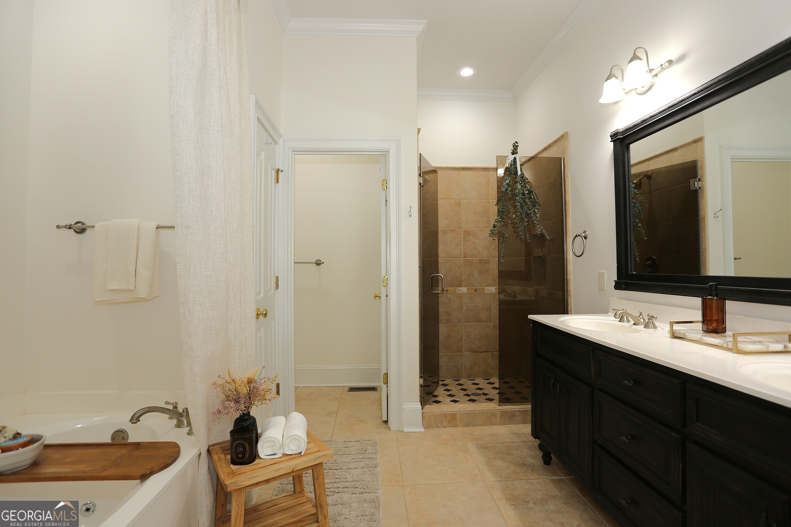 859 Tufthunter Property Photo 35