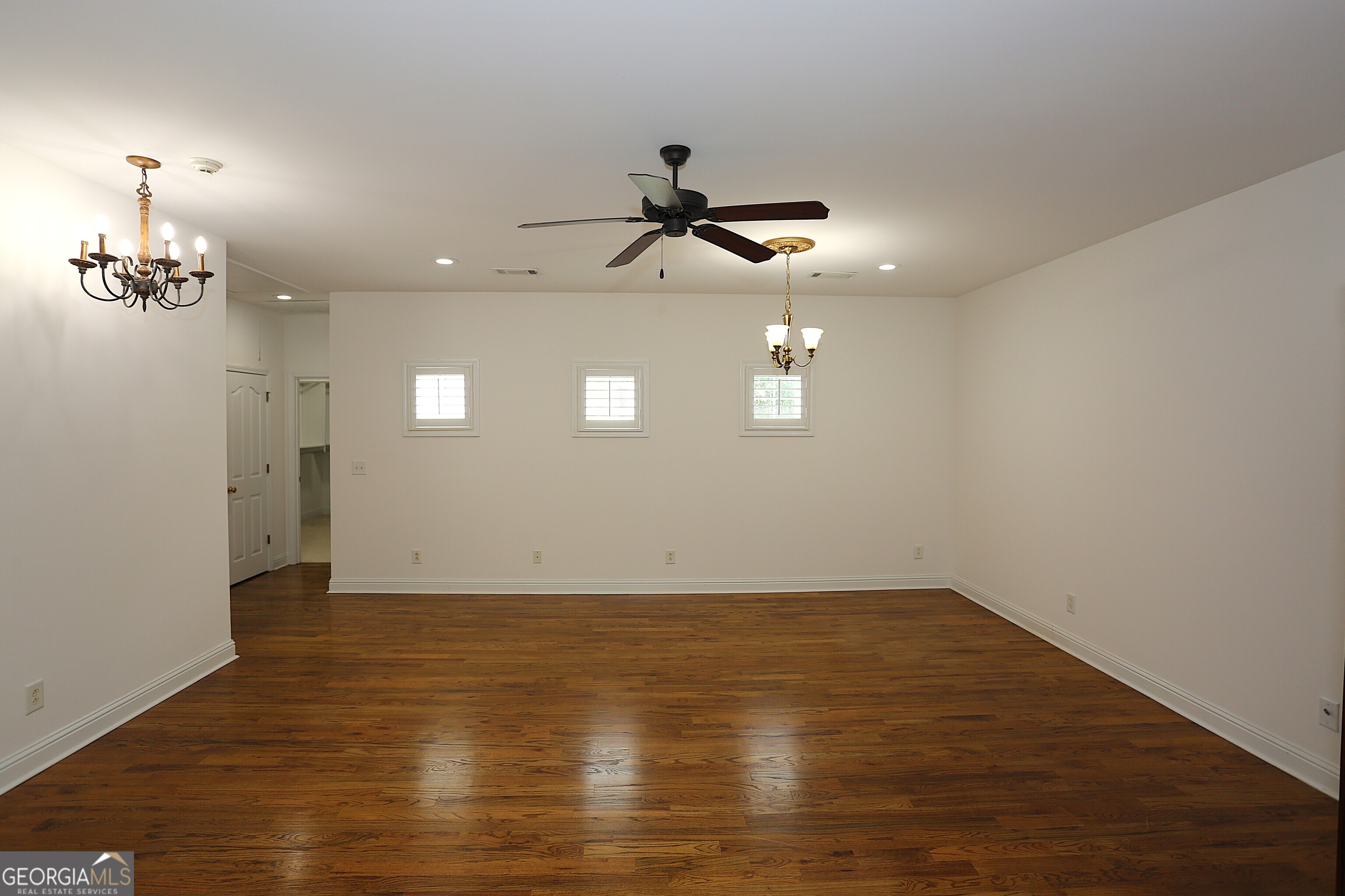 859 Tufthunter Property Photo 40