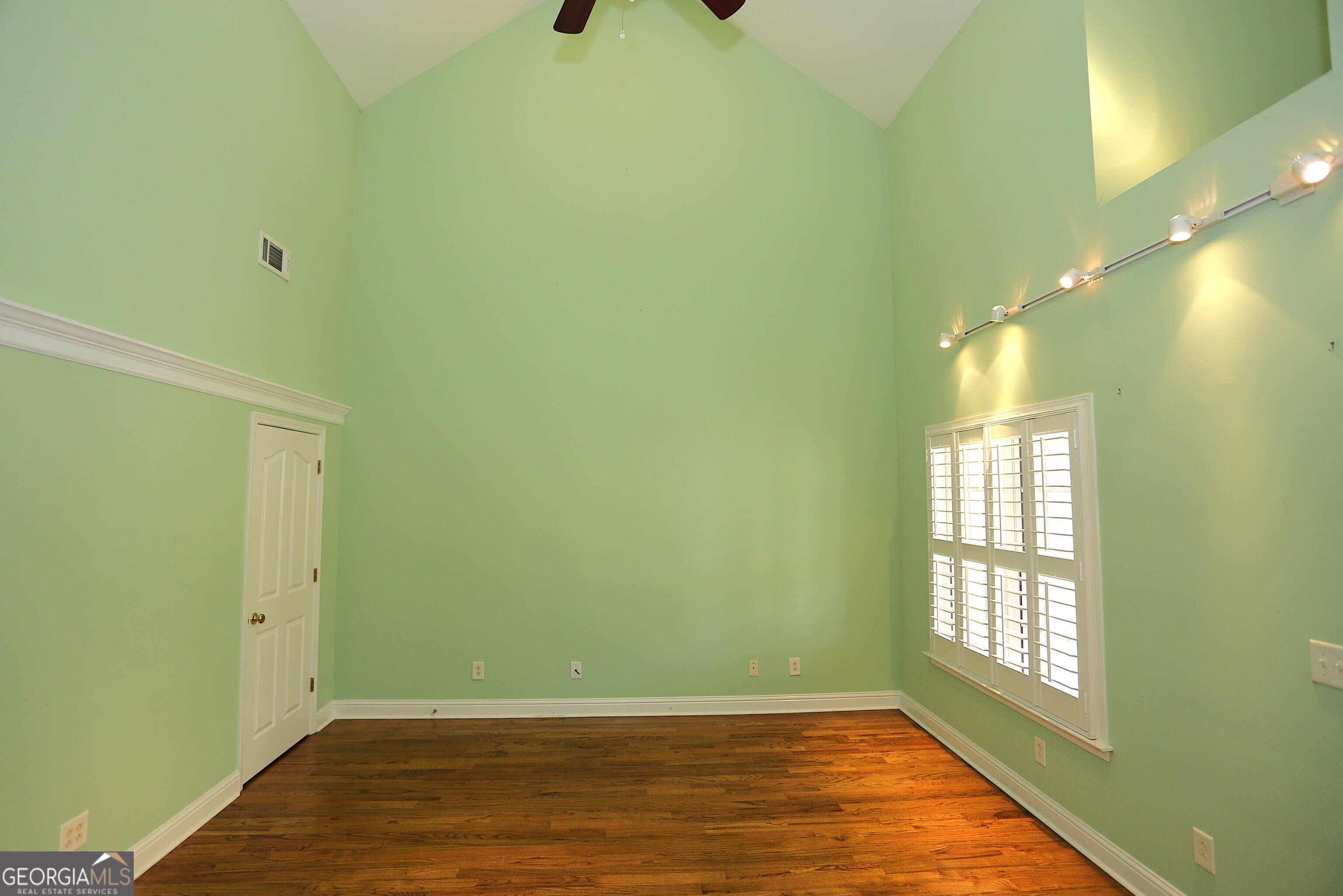 859 Tufthunter Property Photo 52
