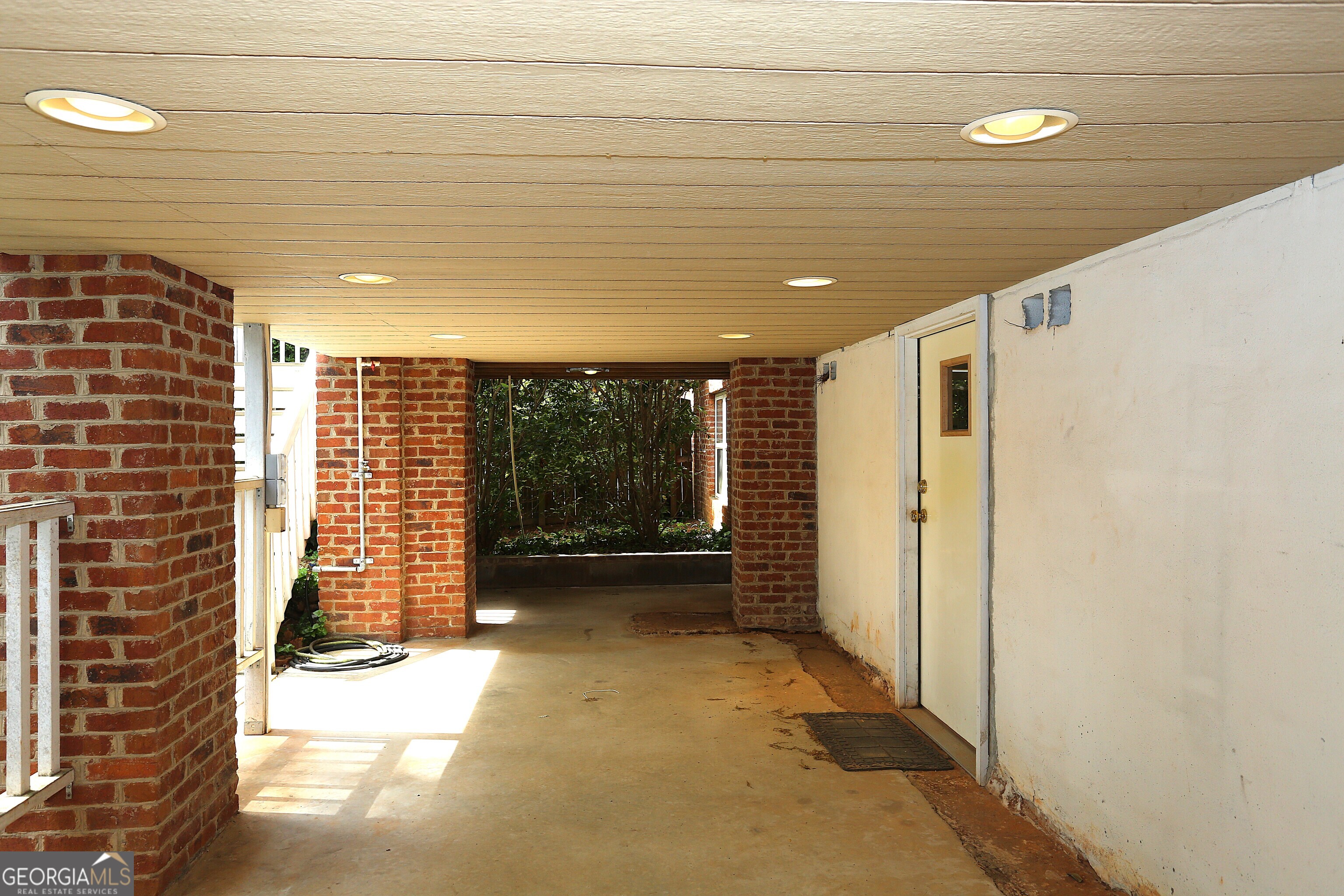 859 Tufthunter Property Photo 73