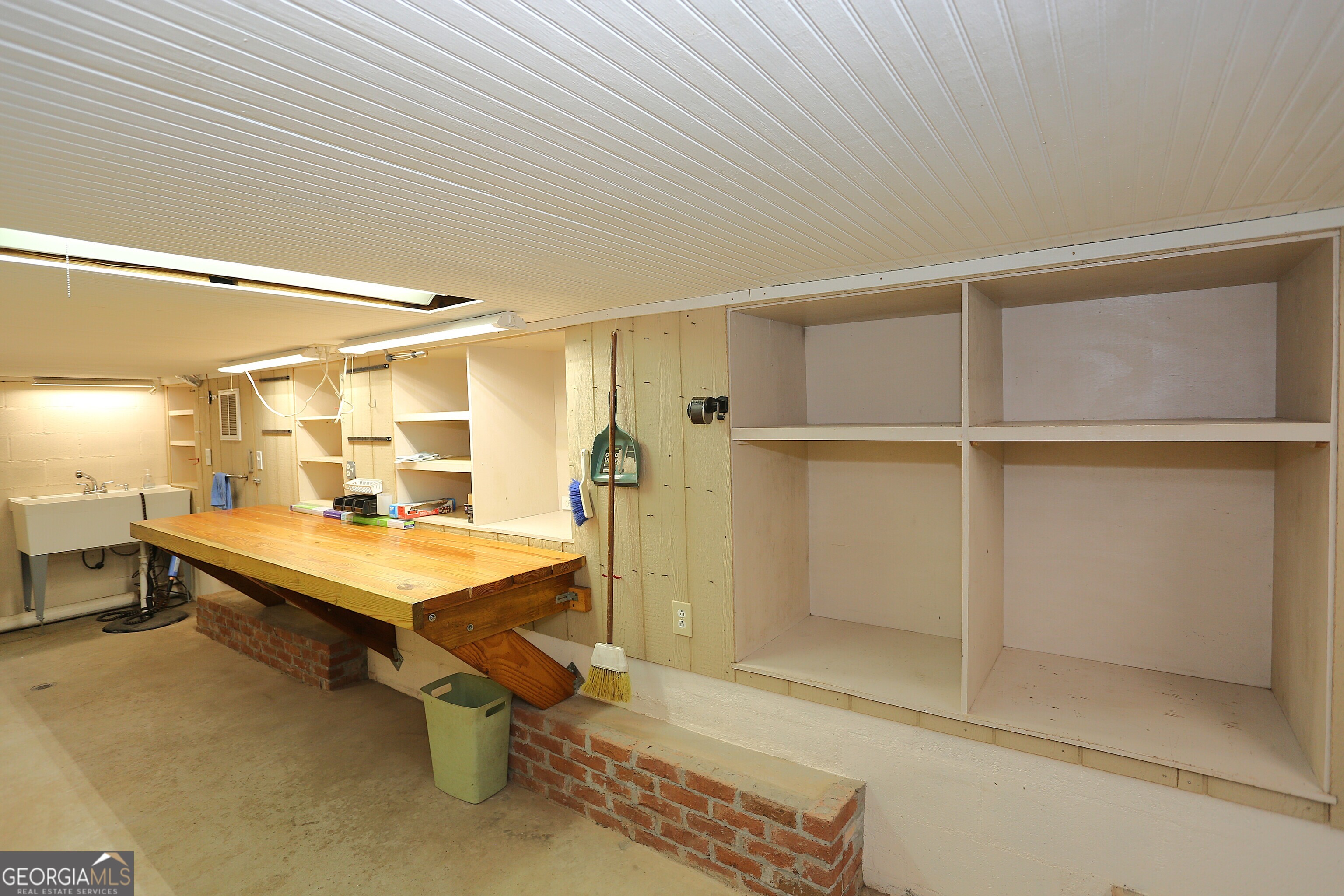 859 Tufthunter Property Photo 80