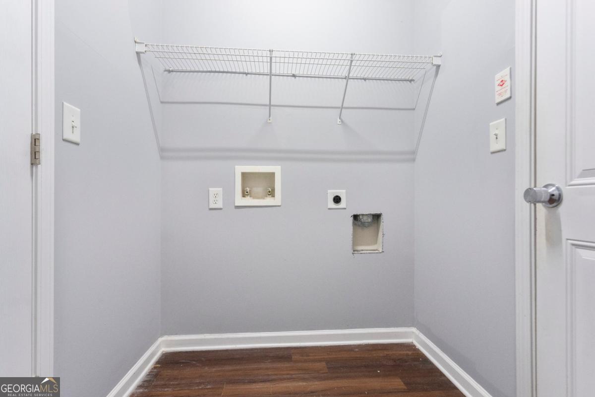 1126 Treymont Lane Property Photo 14