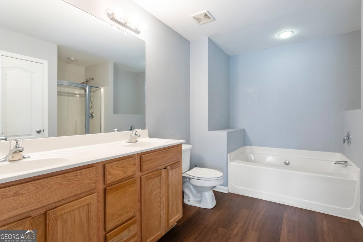 1126 Treymont Lane Property Photo 23
