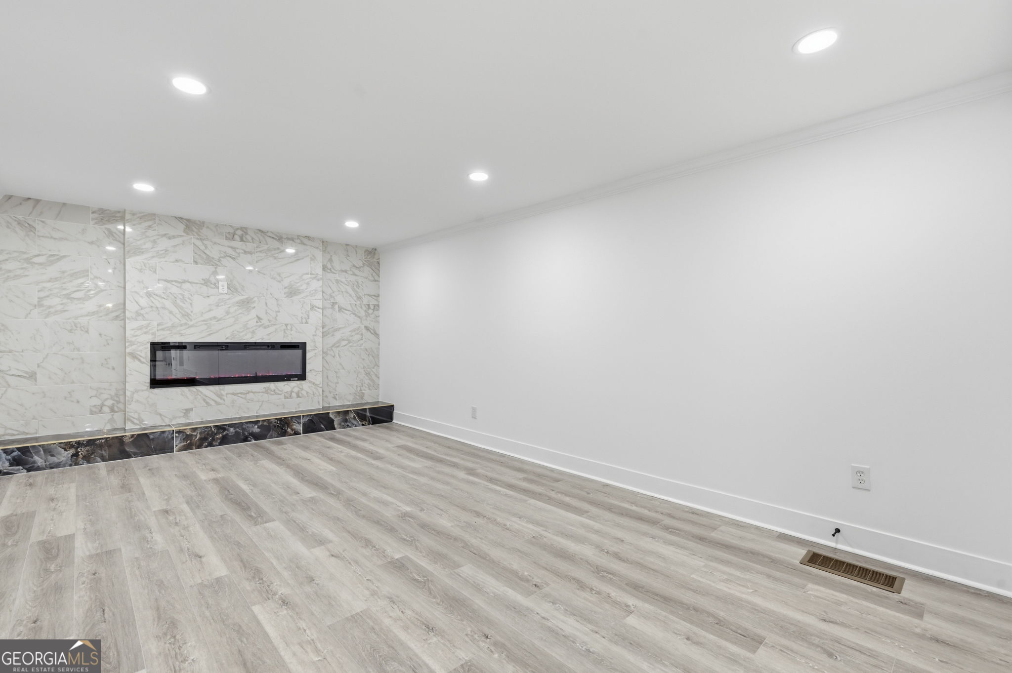 4113 Radcliffe Court Property Photo 17