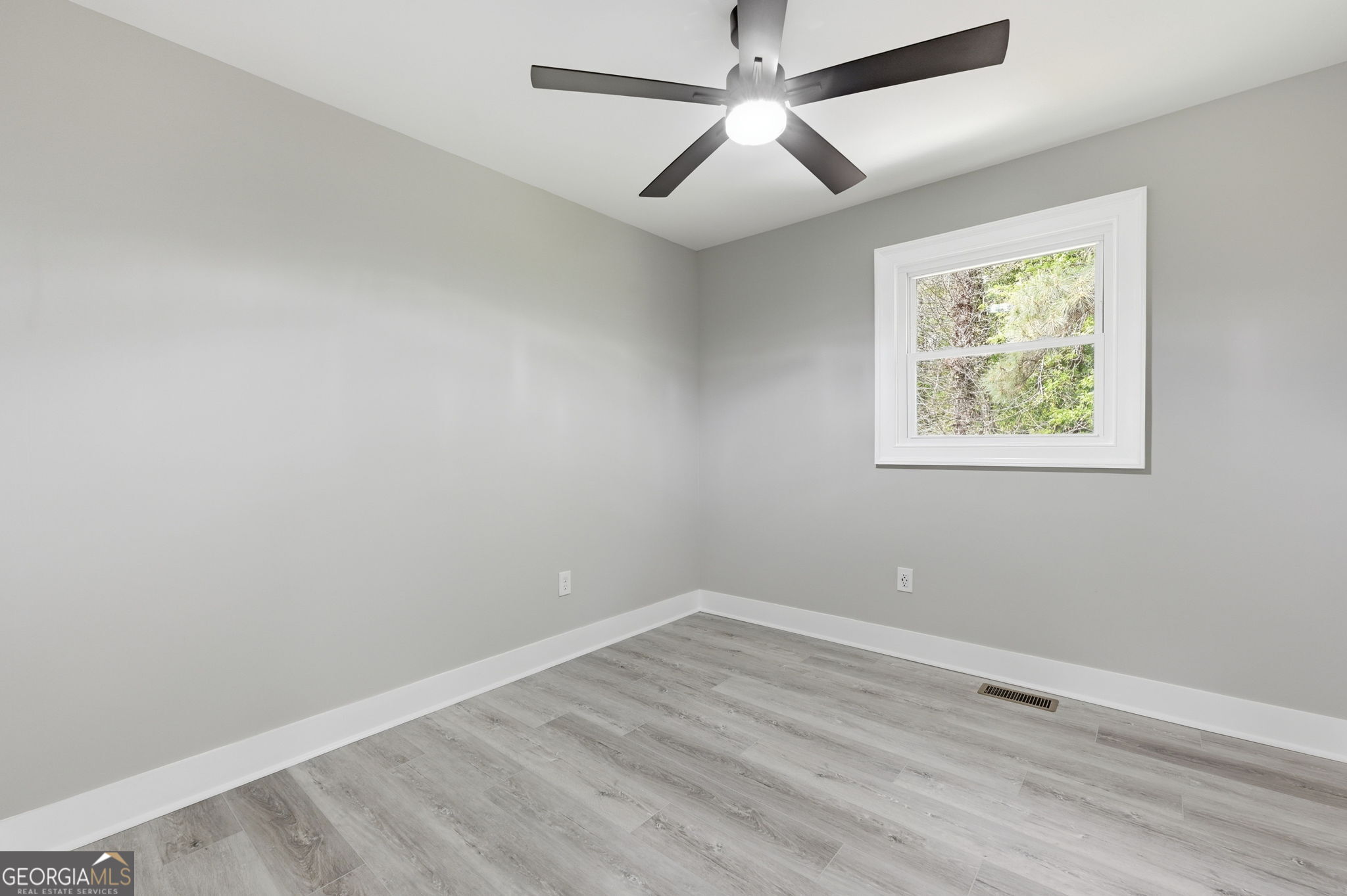 4113 Radcliffe Court Property Photo 28