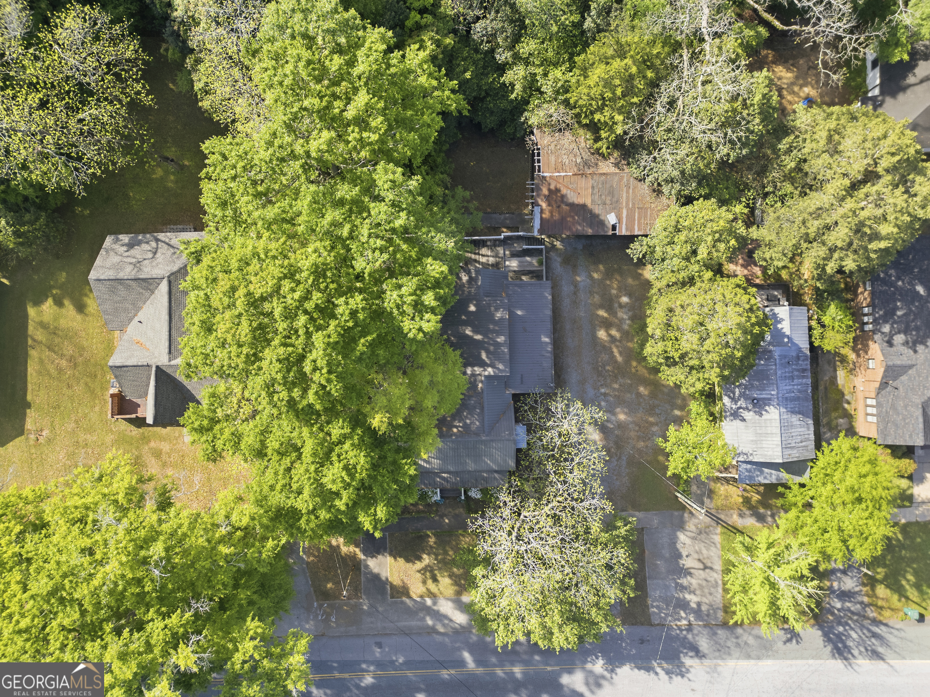 121 E Baldwin Street Property Photo 9
