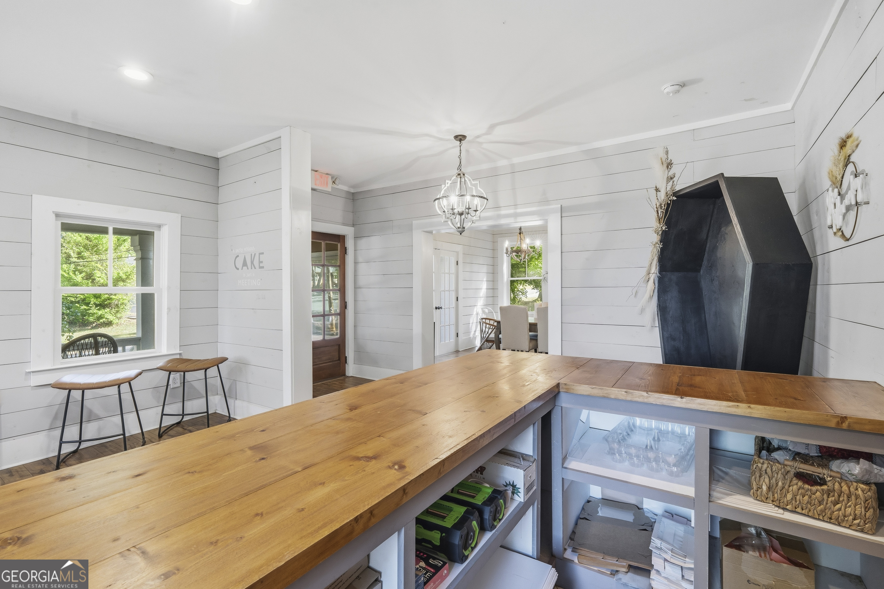 121 E Baldwin Street Property Photo 30
