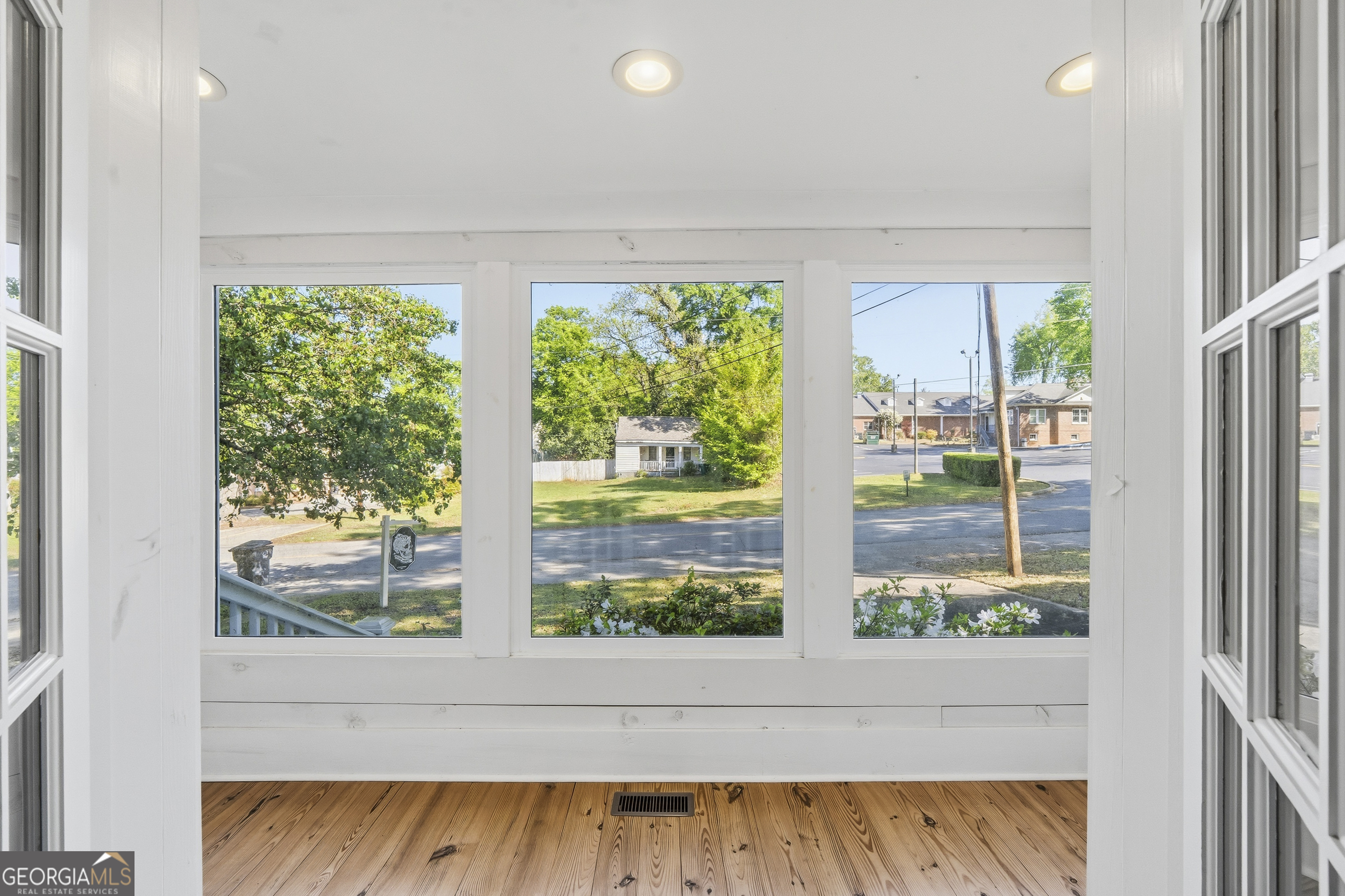 121 E Baldwin Street Property Photo 38