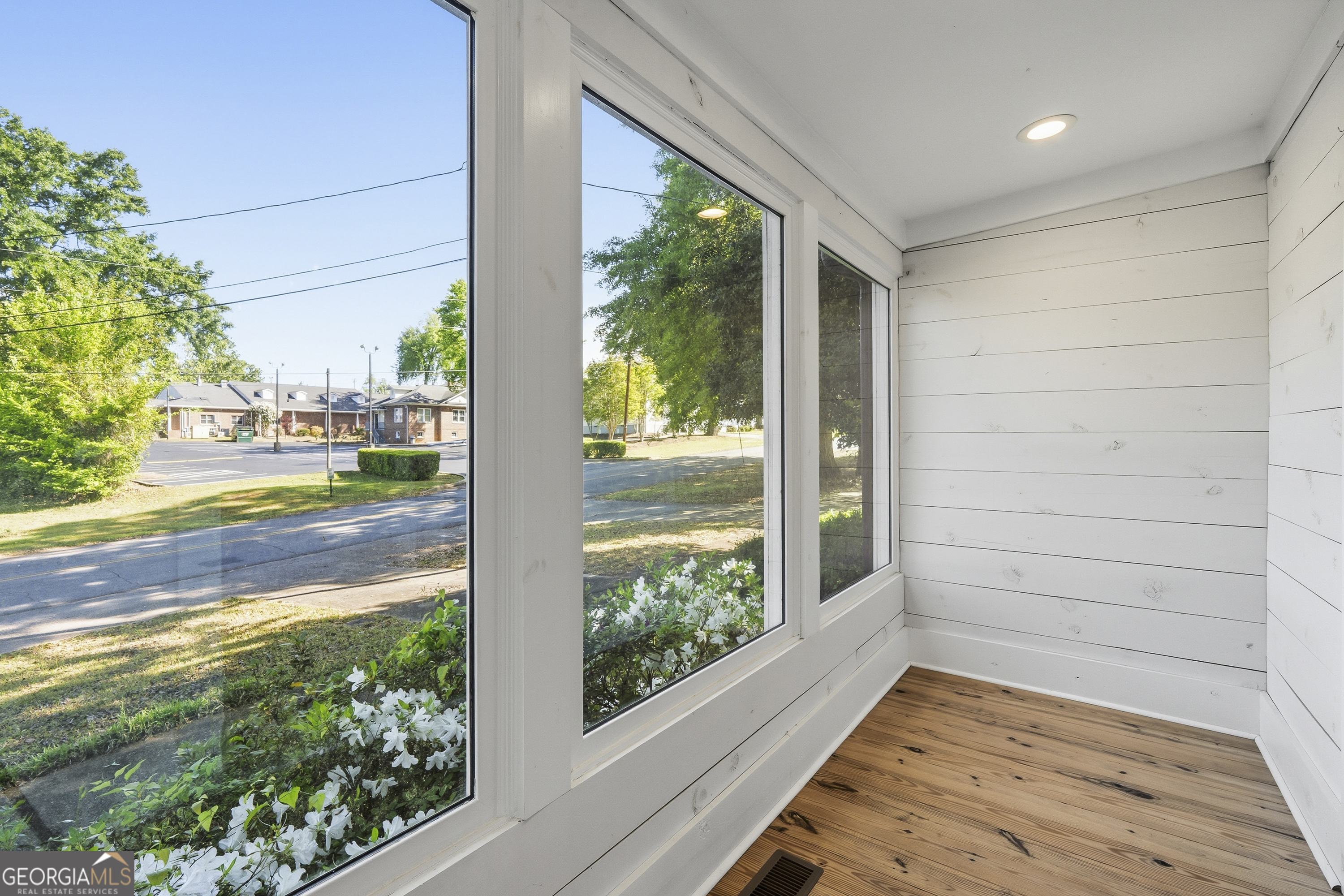 121 E Baldwin Street Property Photo 40