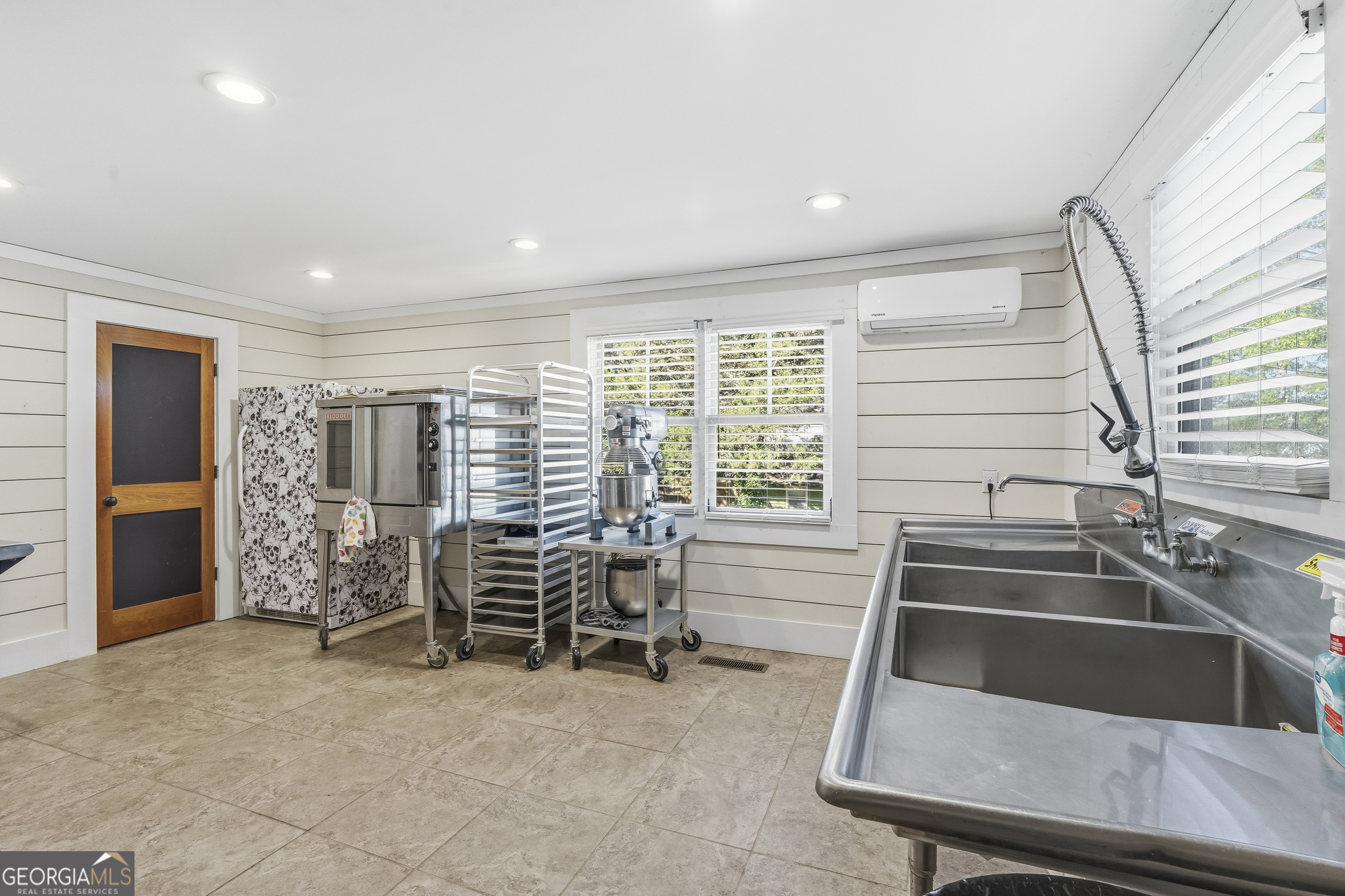 121 E Baldwin Street Property Photo 47