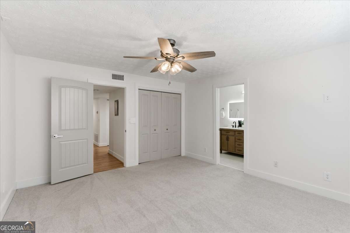 708 Parkaire Crossing Property Photo 28