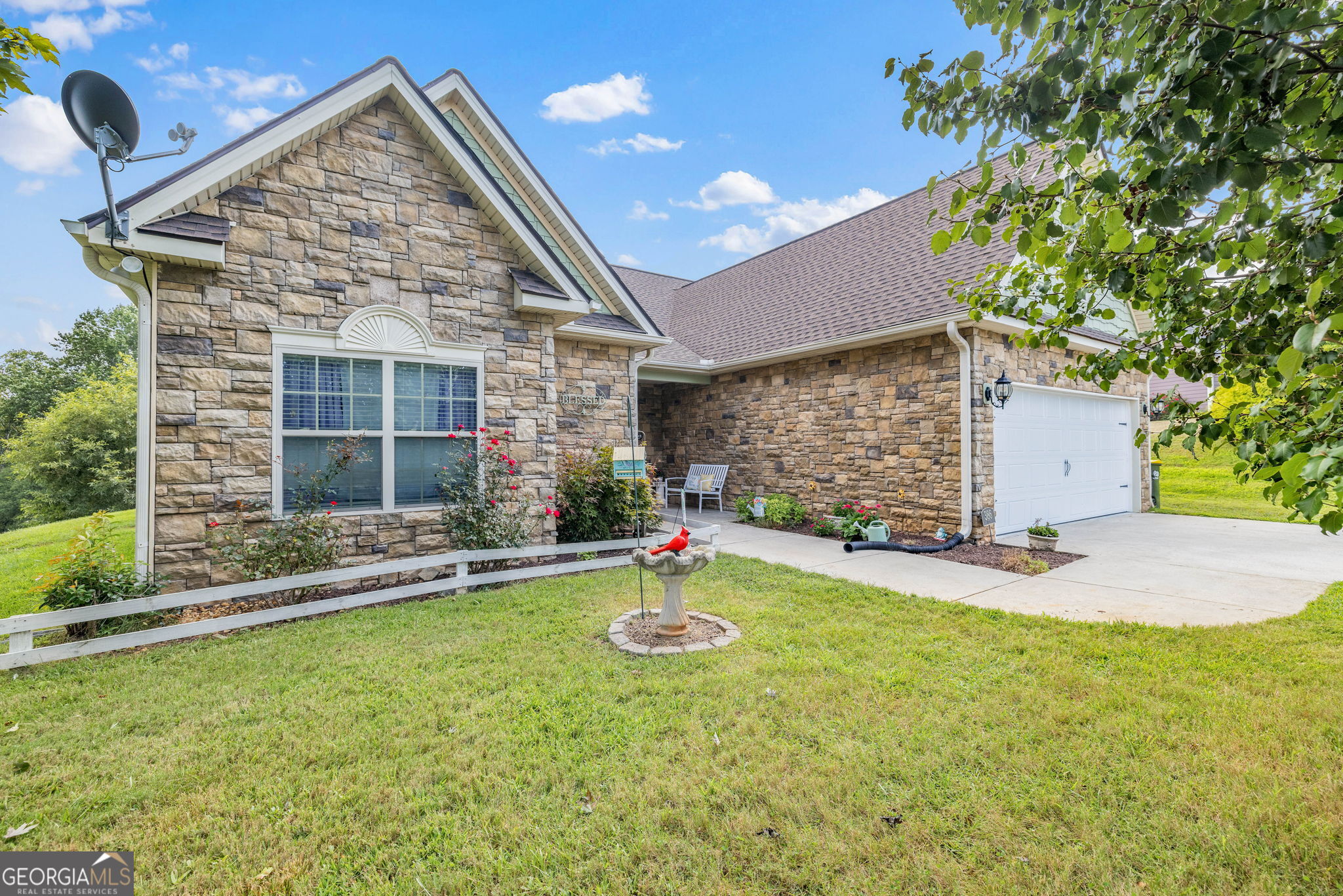 386 Sterling Meadows Court Property Photo 1