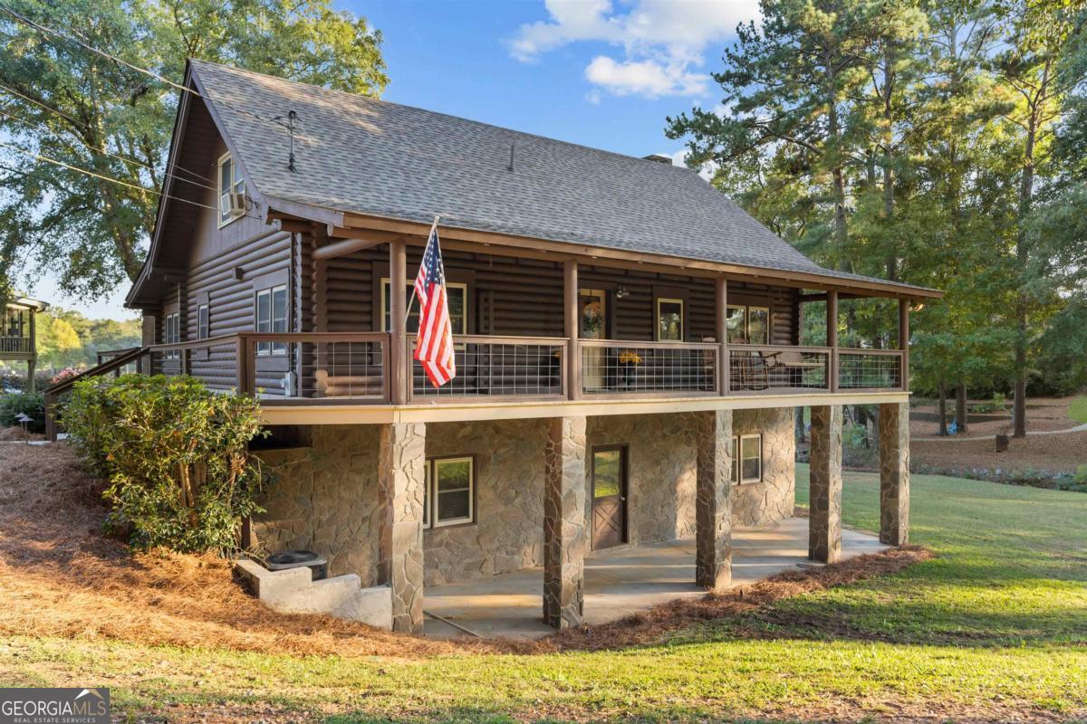 224 Loch Way Property Photo 1