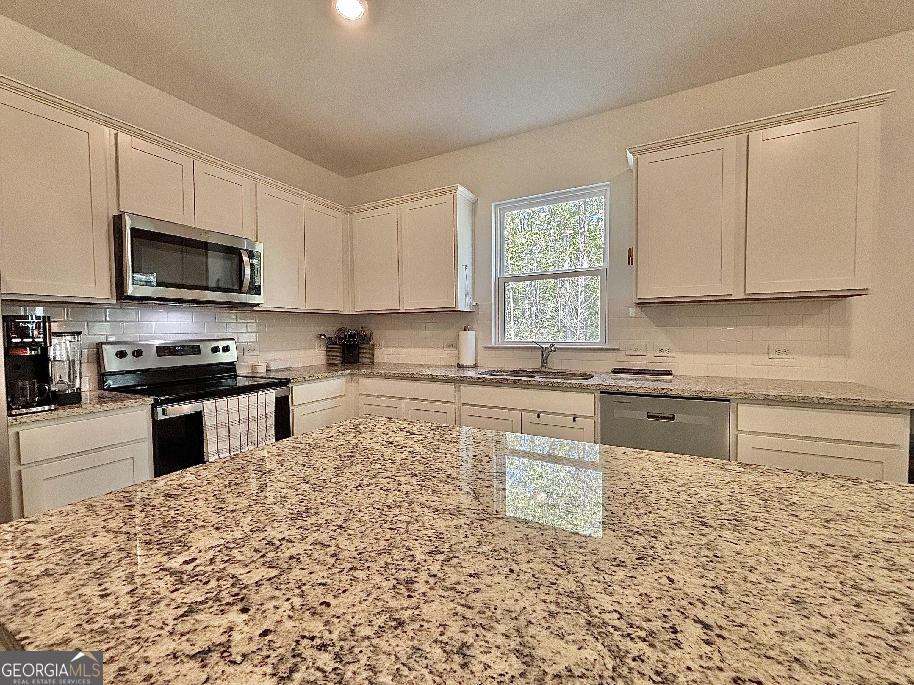 2921 Salinger Way Property Photo 23