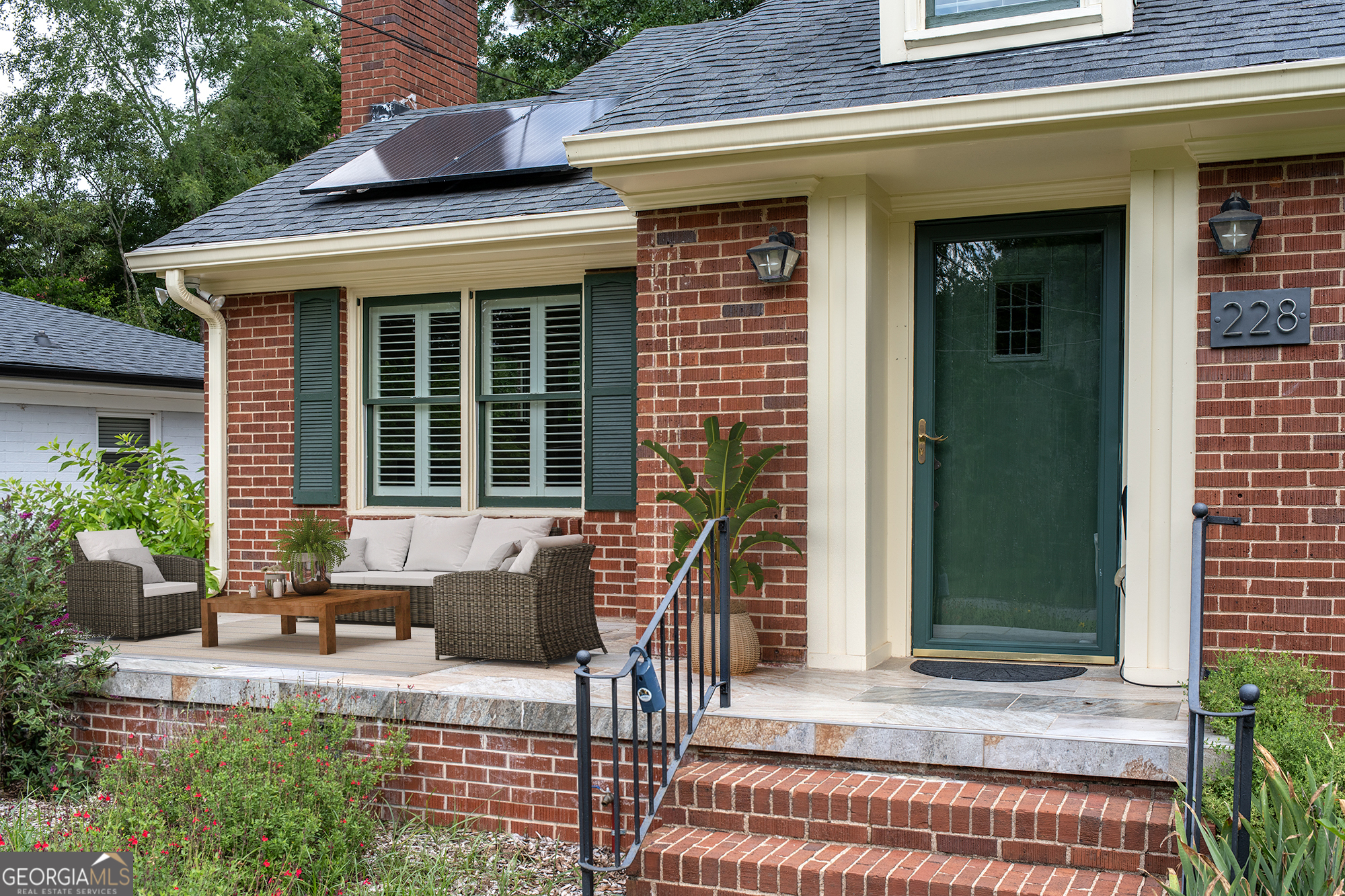228 Parkway Drive Property Photo 4