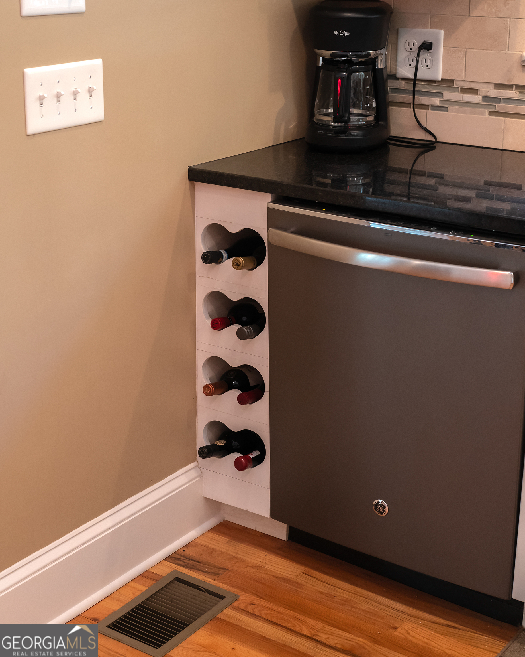 228 Parkway Drive Property Photo 15