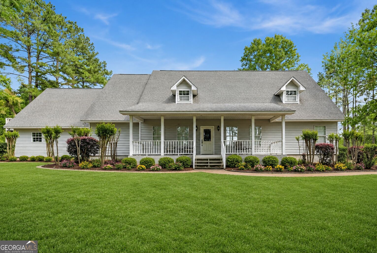2811 Lullwater Road Property Photo 1