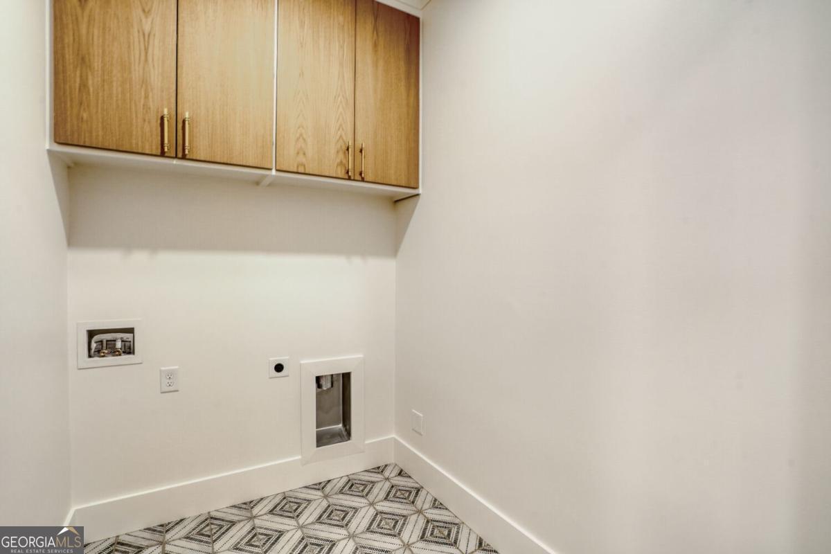 936 Cooper Road Property Photo 30