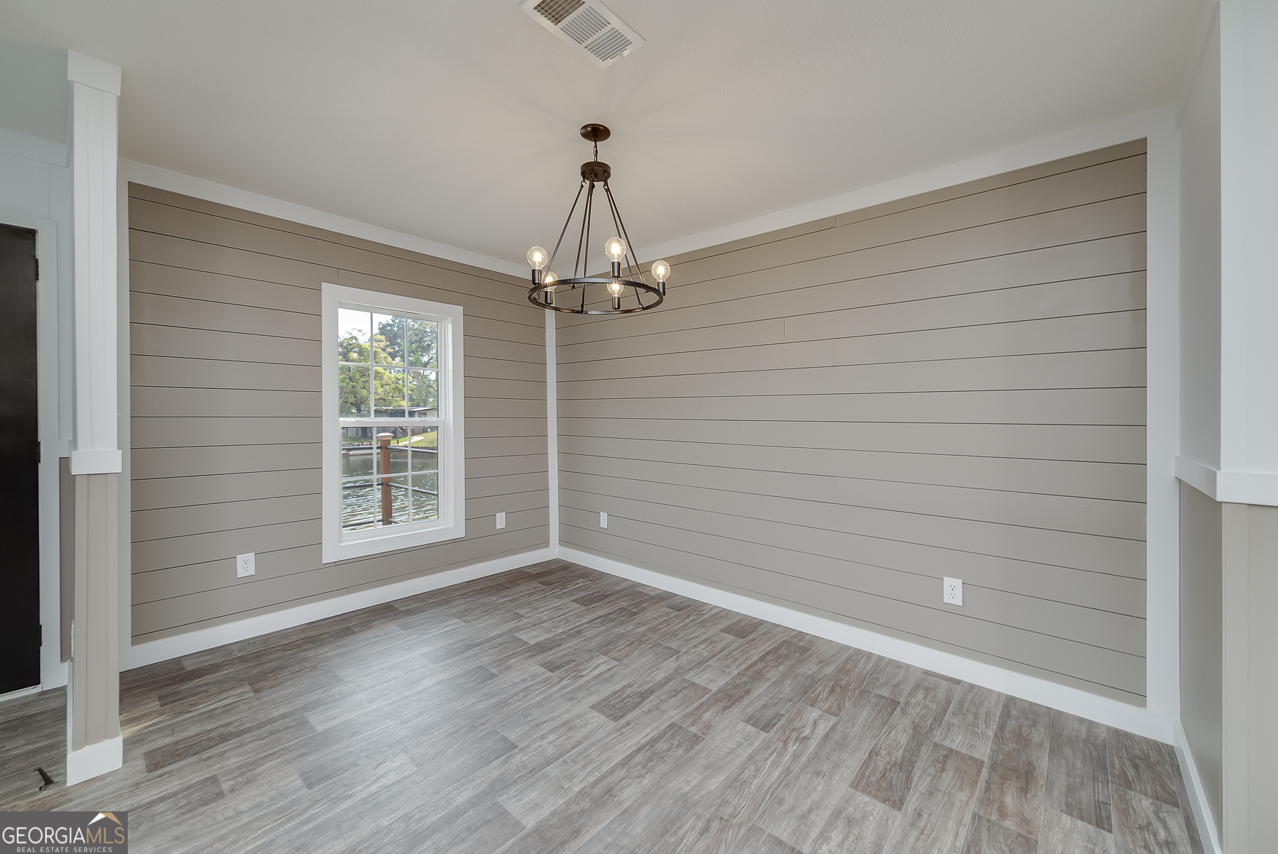 595 Barnetts Bridge Road Property Photo 16