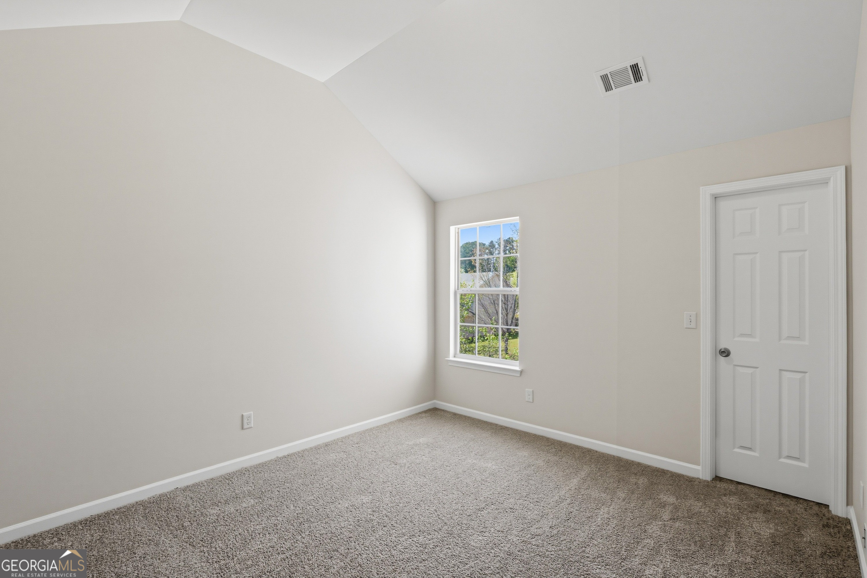 6065 Hemperly Road Property Photo 10