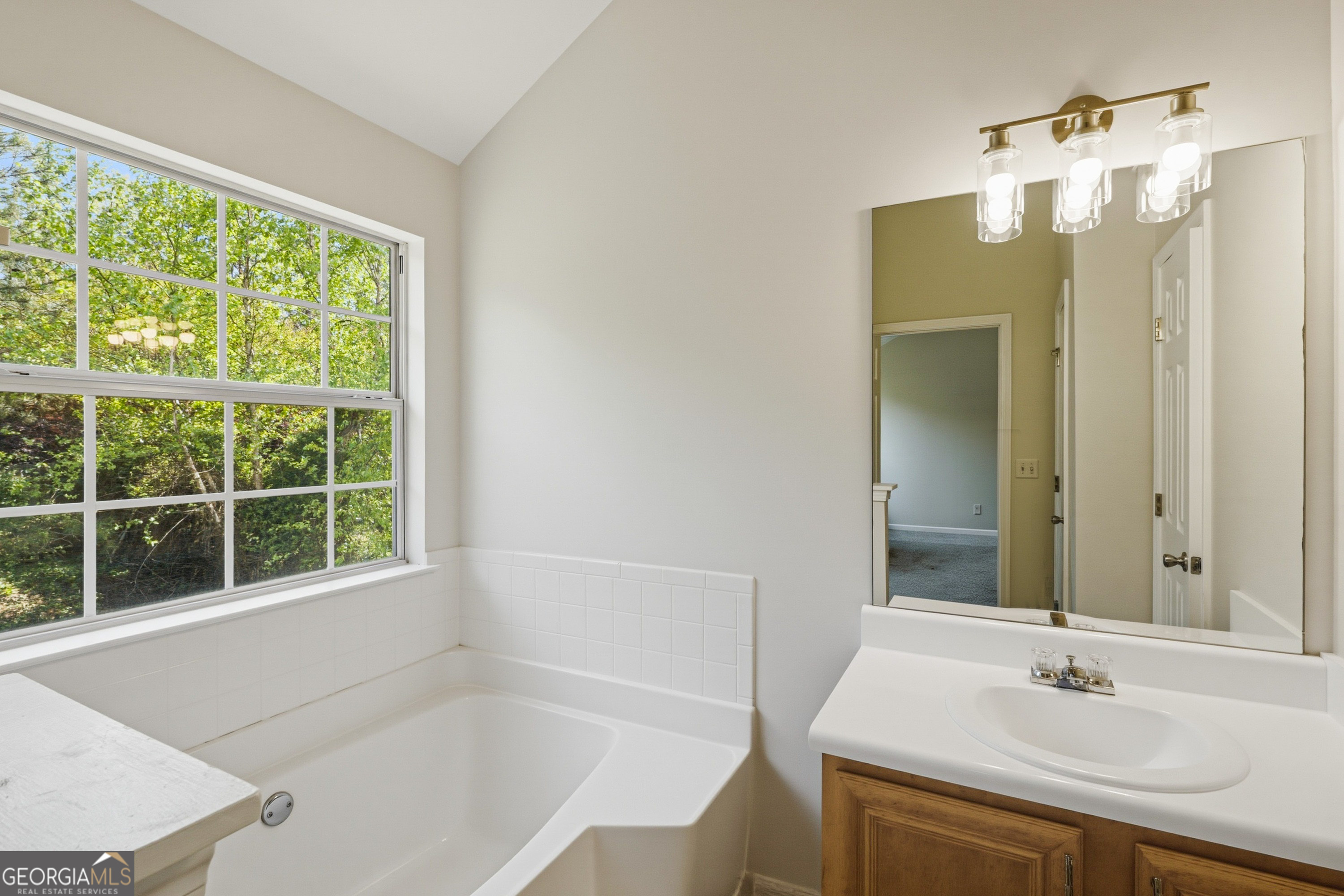 6065 Hemperly Road Property Photo 13