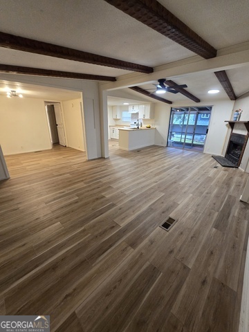 2826 Lakeview Drive Property Photo 4