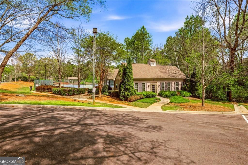 4085 Vicksburg Drive Property Photo 6
