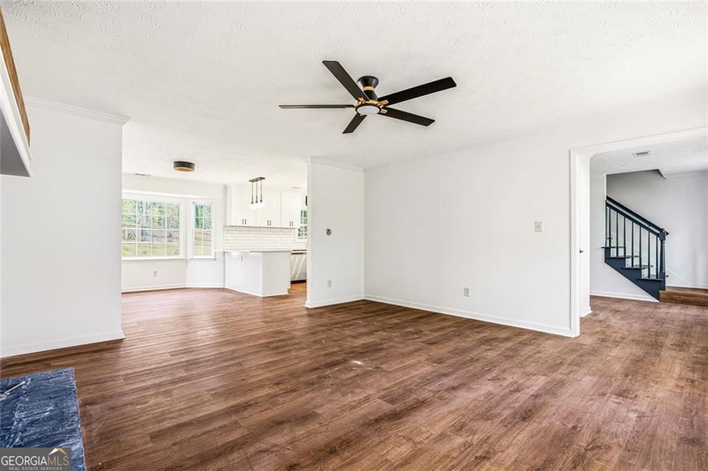 4085 Vicksburg Drive Property Photo 10