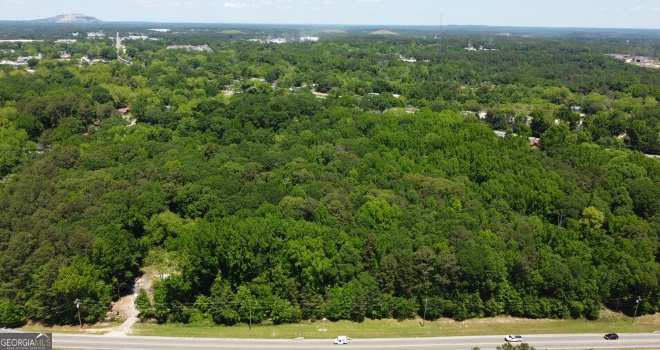 7878 Covington Highway Property Photo 3