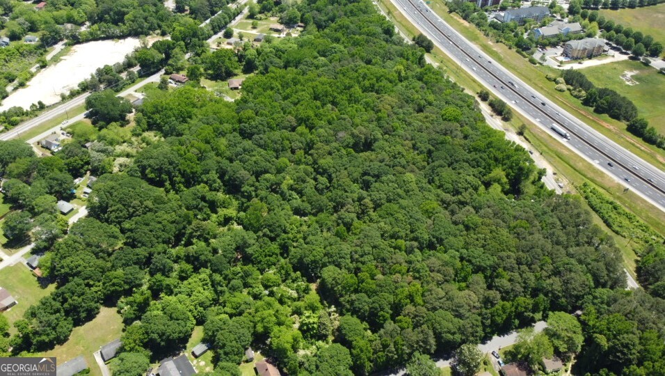 7878 Covington Highway Property Photo 4