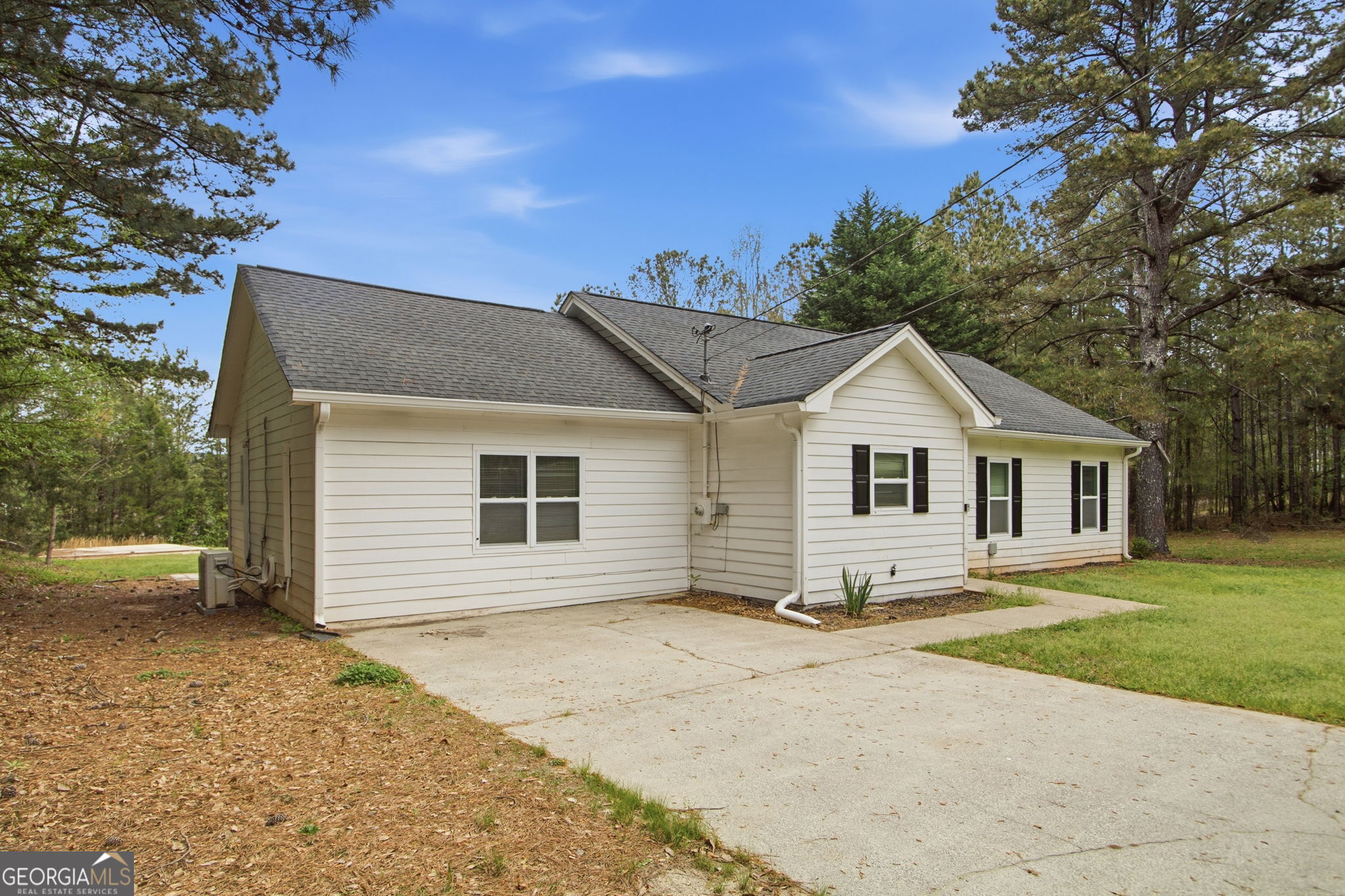 741 Roscoe Davis Road Property Photo 1