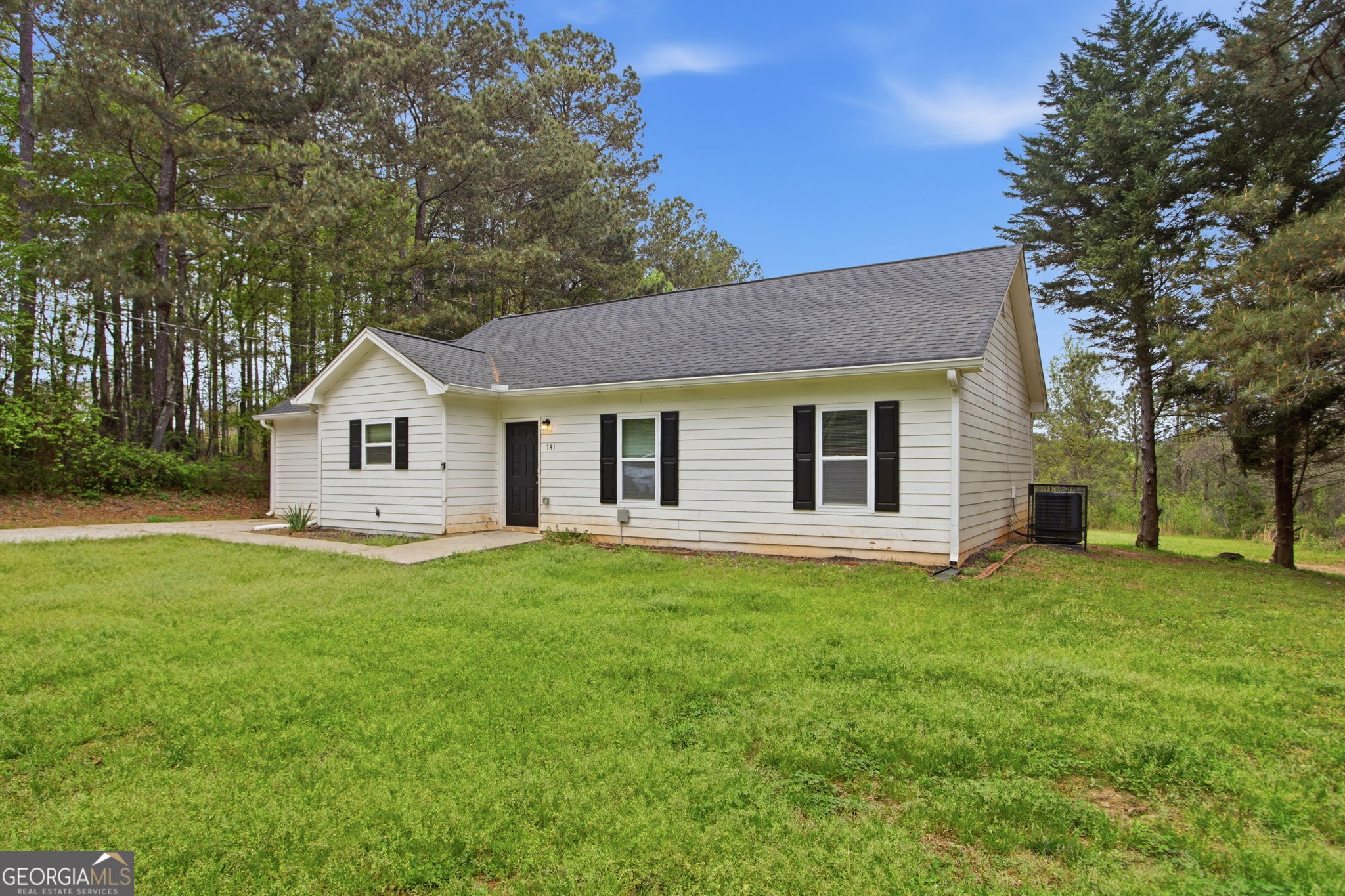 741 Roscoe Davis Road Property Photo 3