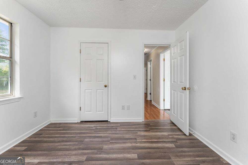 7790 Wethersfield Drive Property Photo 15