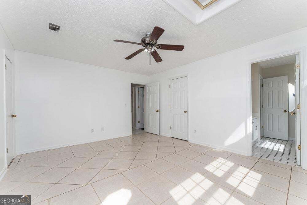 7790 Wethersfield Drive Property Photo 16