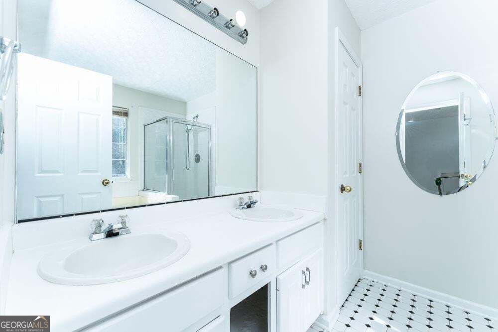 7790 Wethersfield Drive Property Photo 21