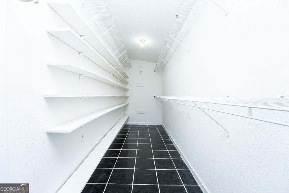 7790 Wethersfield Drive Property Photo 24