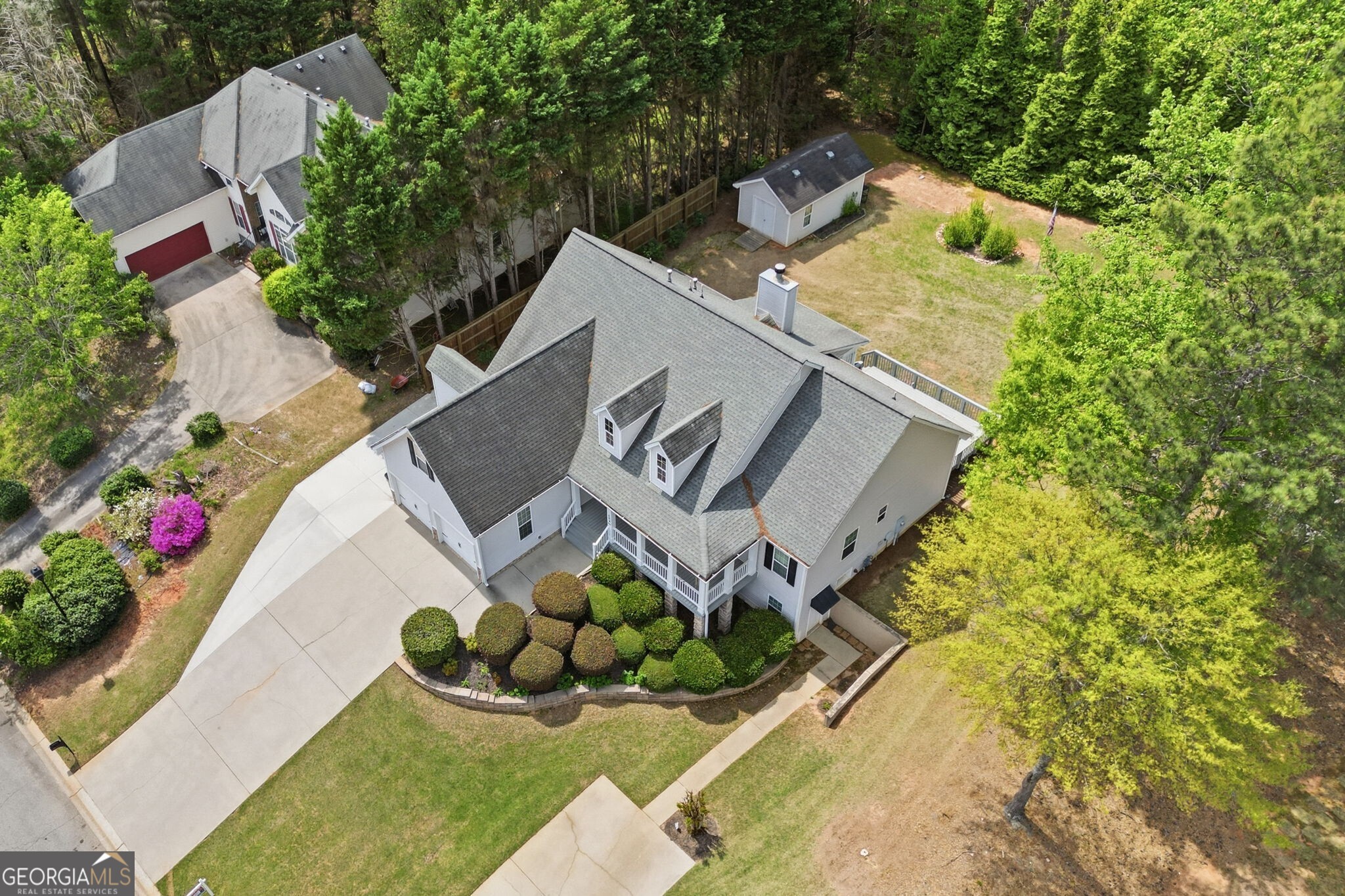 404 Vineyard Drive Property Photo 2