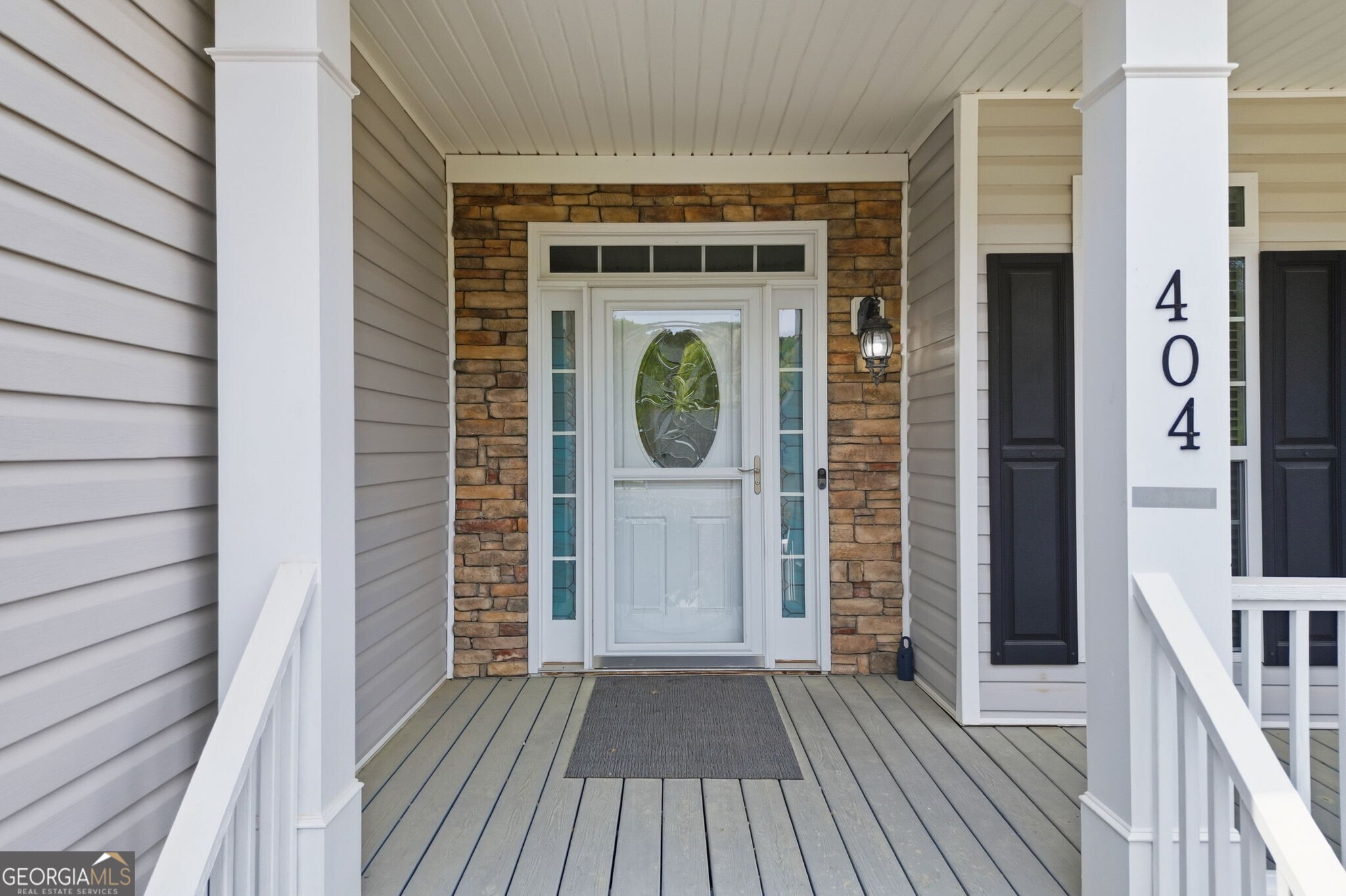 404 Vineyard Drive Property Photo 8