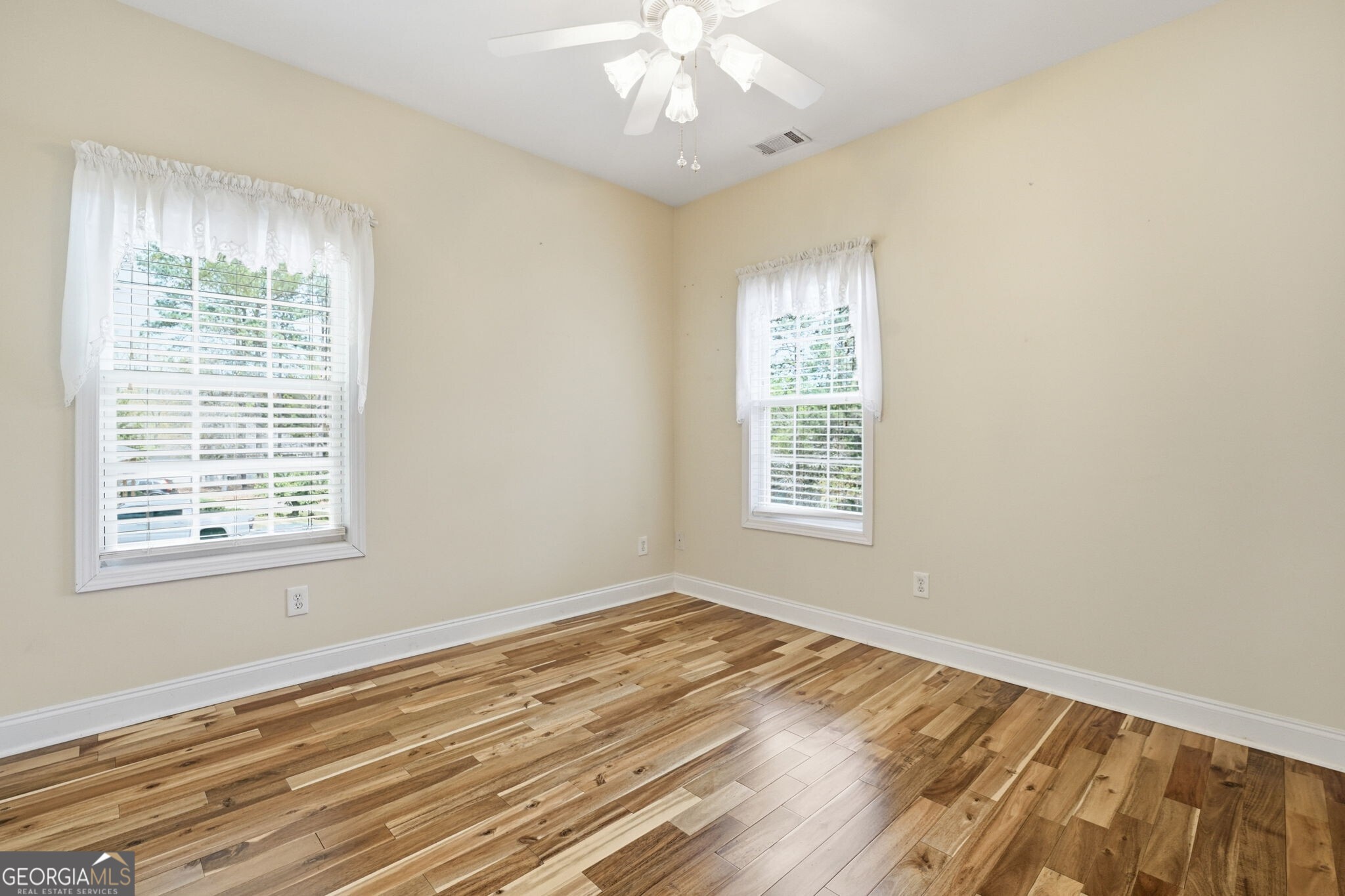404 Vineyard Drive Property Photo 14