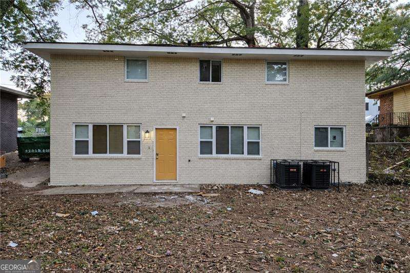 1341 Pine Avenue Property Photo 11