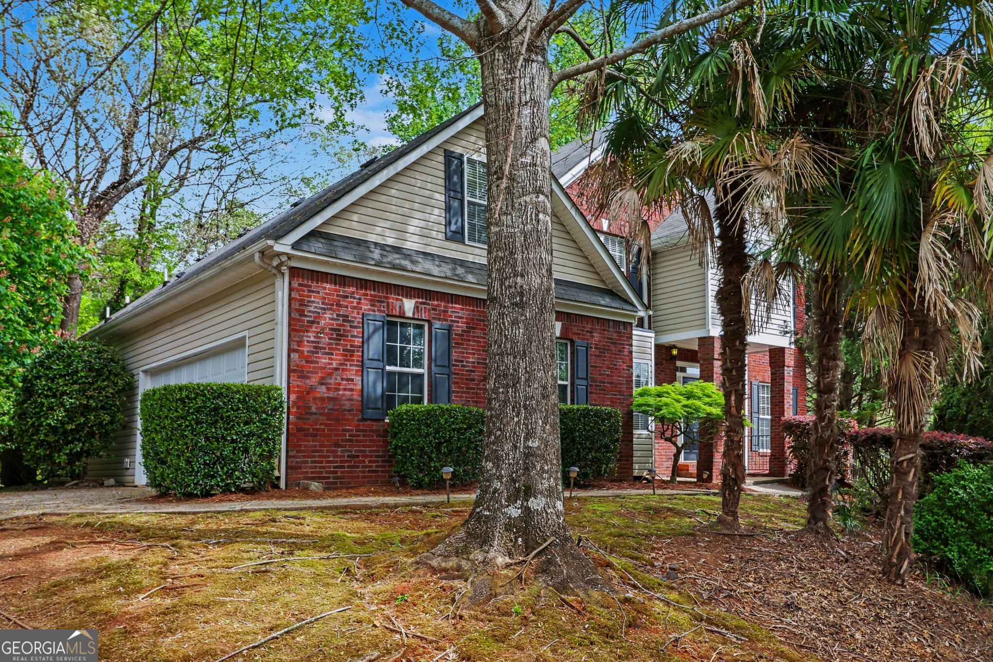 3055 Heatherstone Drive Property Photo 2