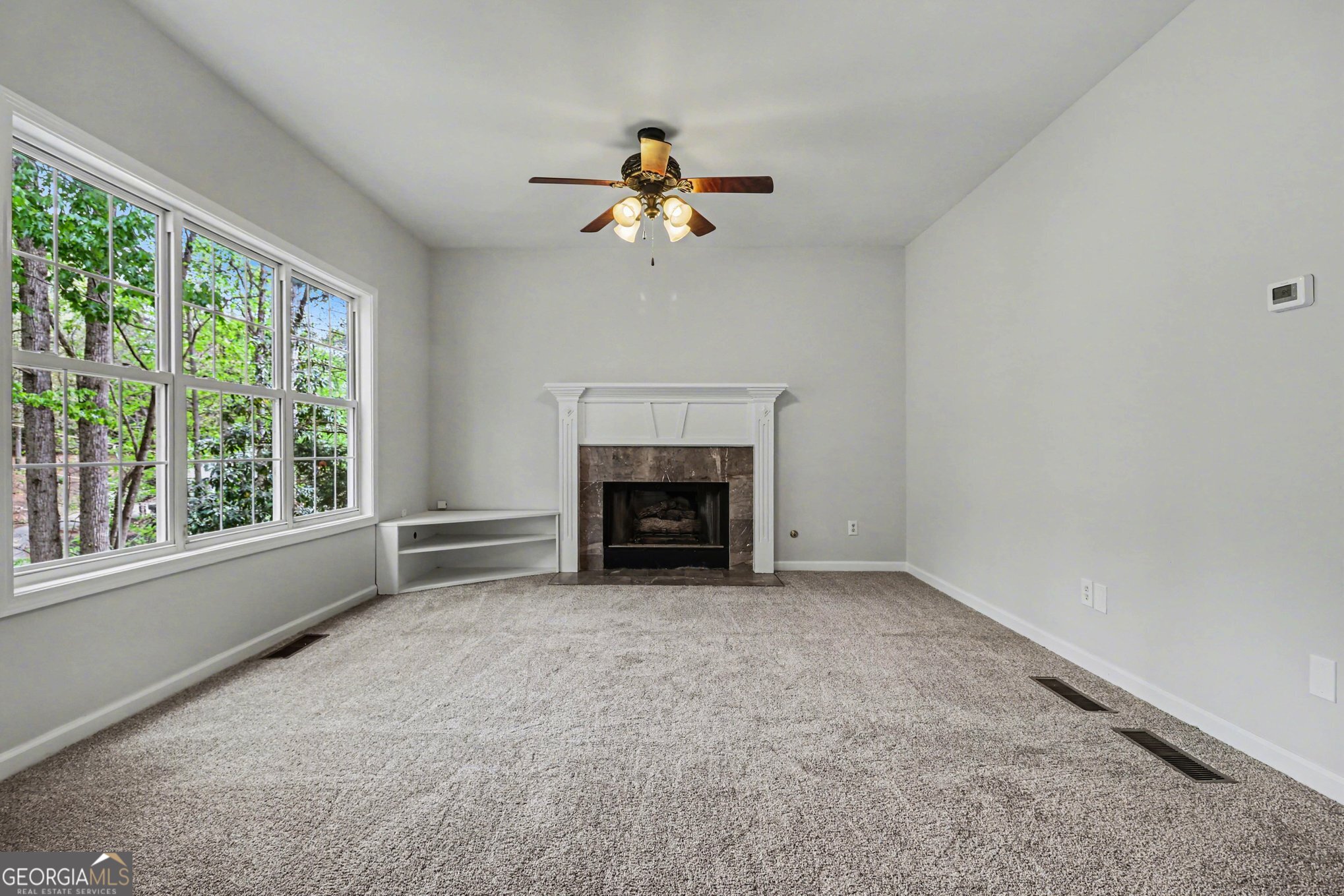 3055 Heatherstone Drive Property Photo 6