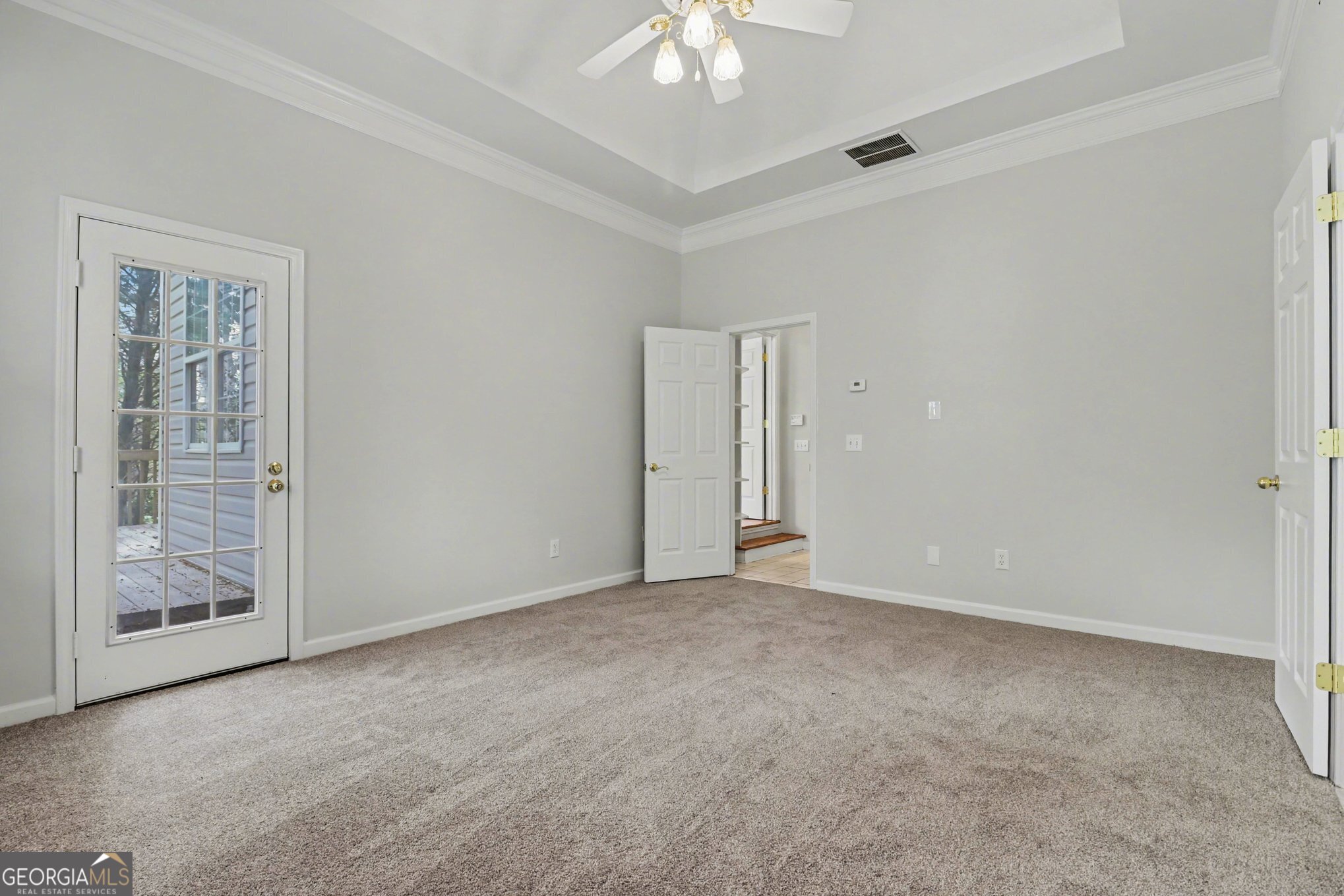 3055 Heatherstone Drive Property Photo 15