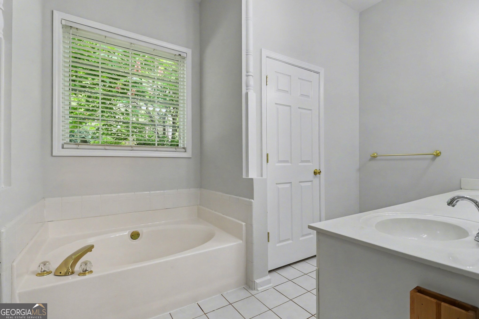 3055 Heatherstone Drive Property Photo 16