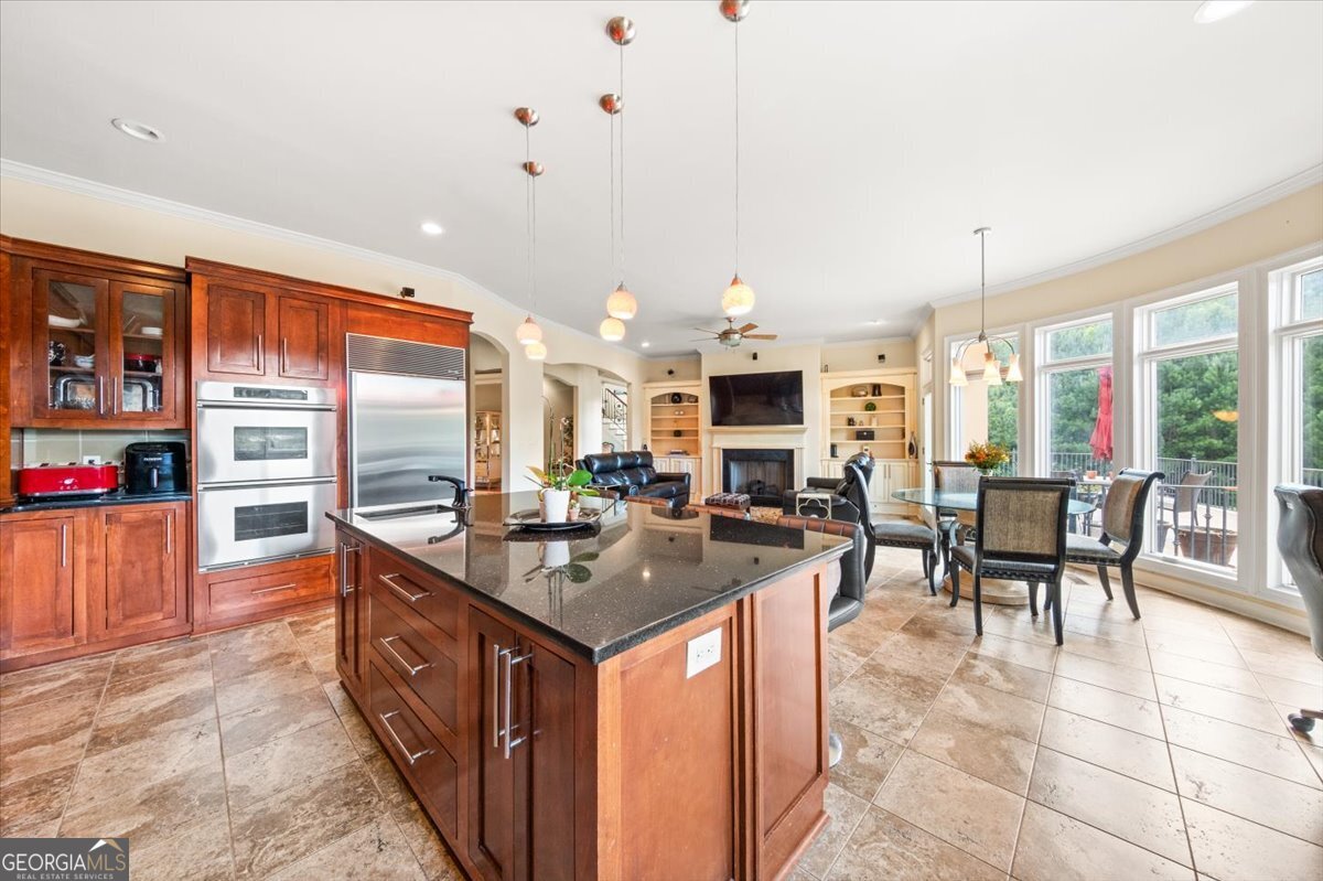 727 Latrobe Way Property Photo 16