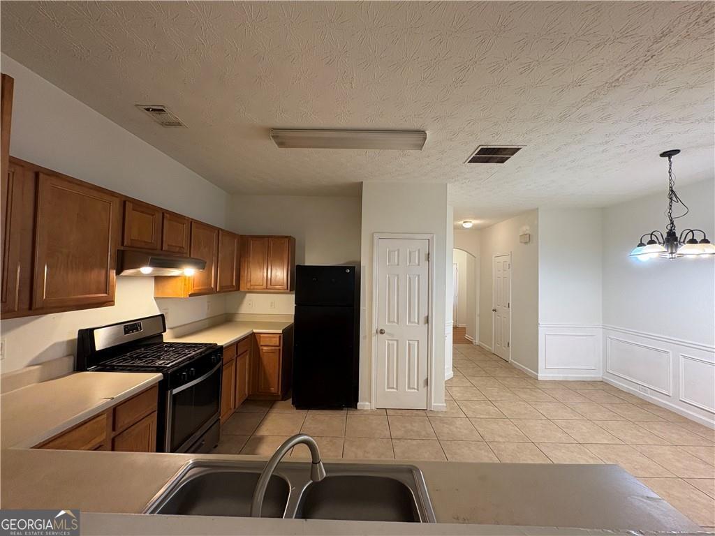 2485 Emma Way Property Photo 5