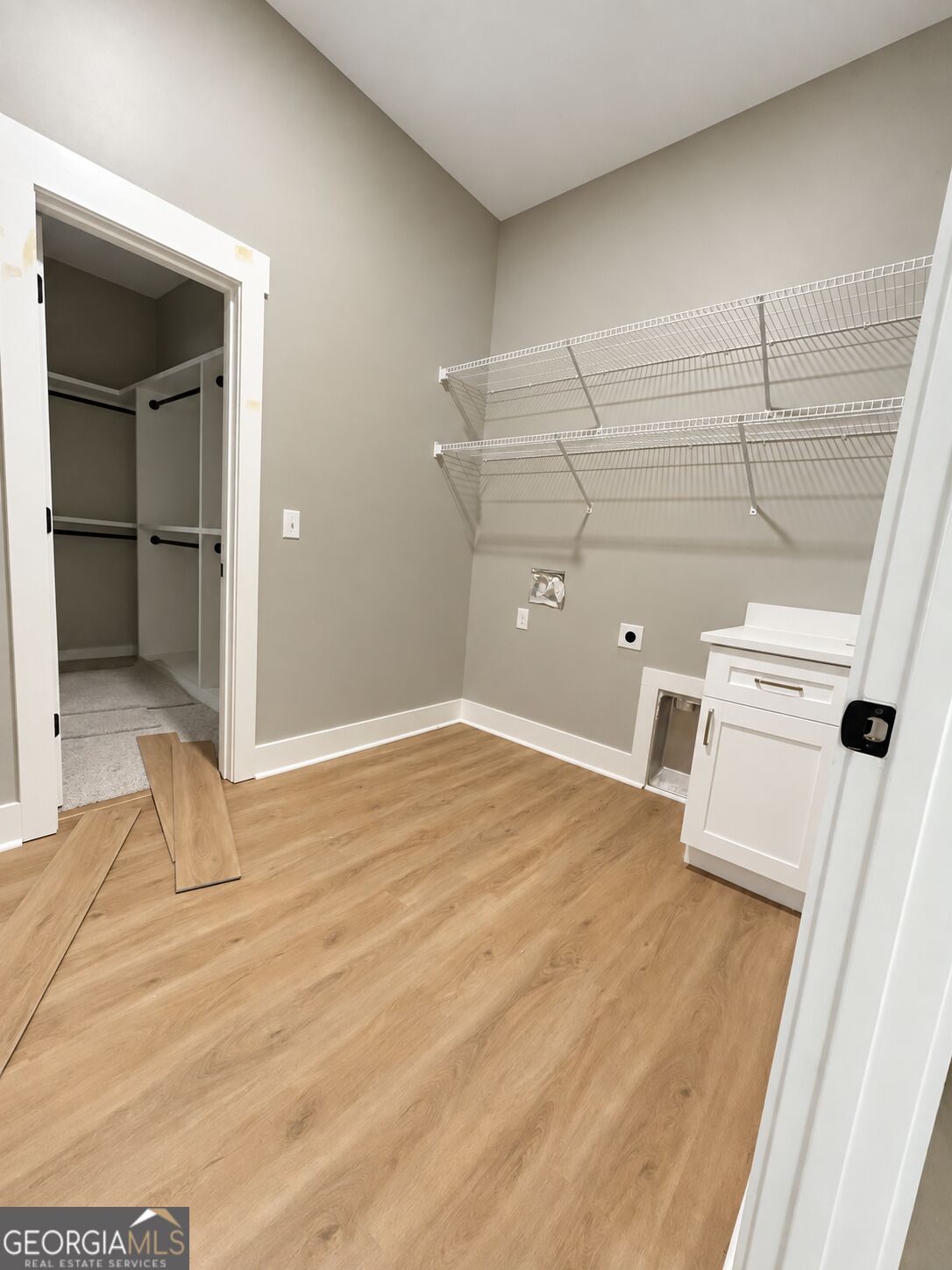 324 West Lakeview Property Photo 15