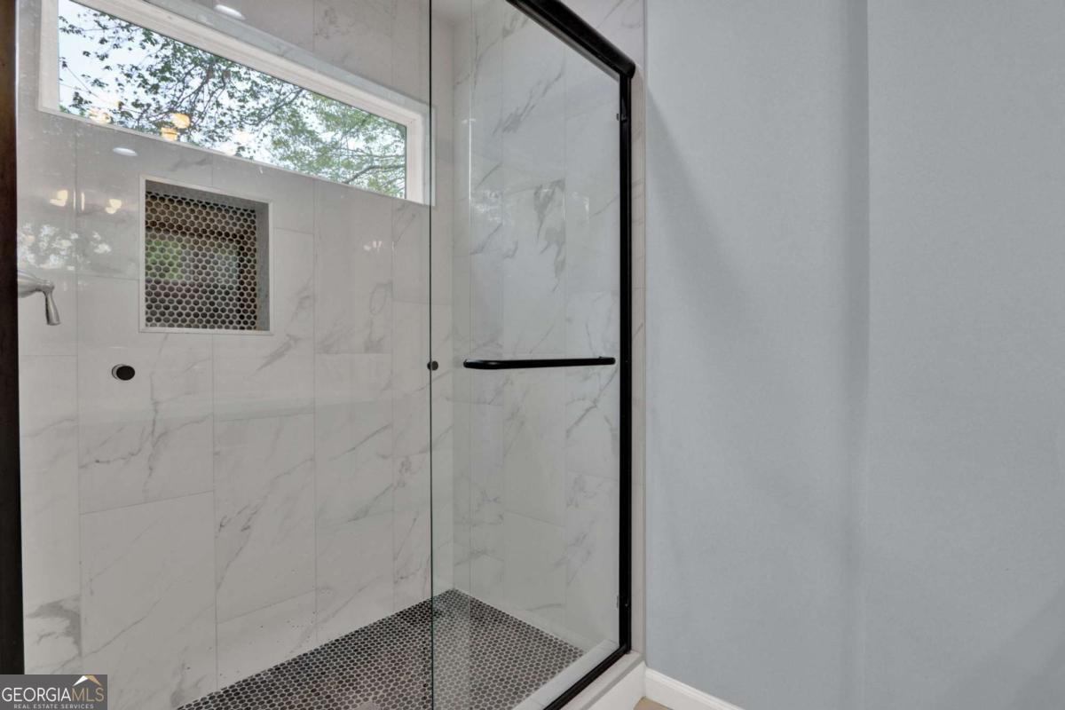 447 Warren Road Property Photo 21