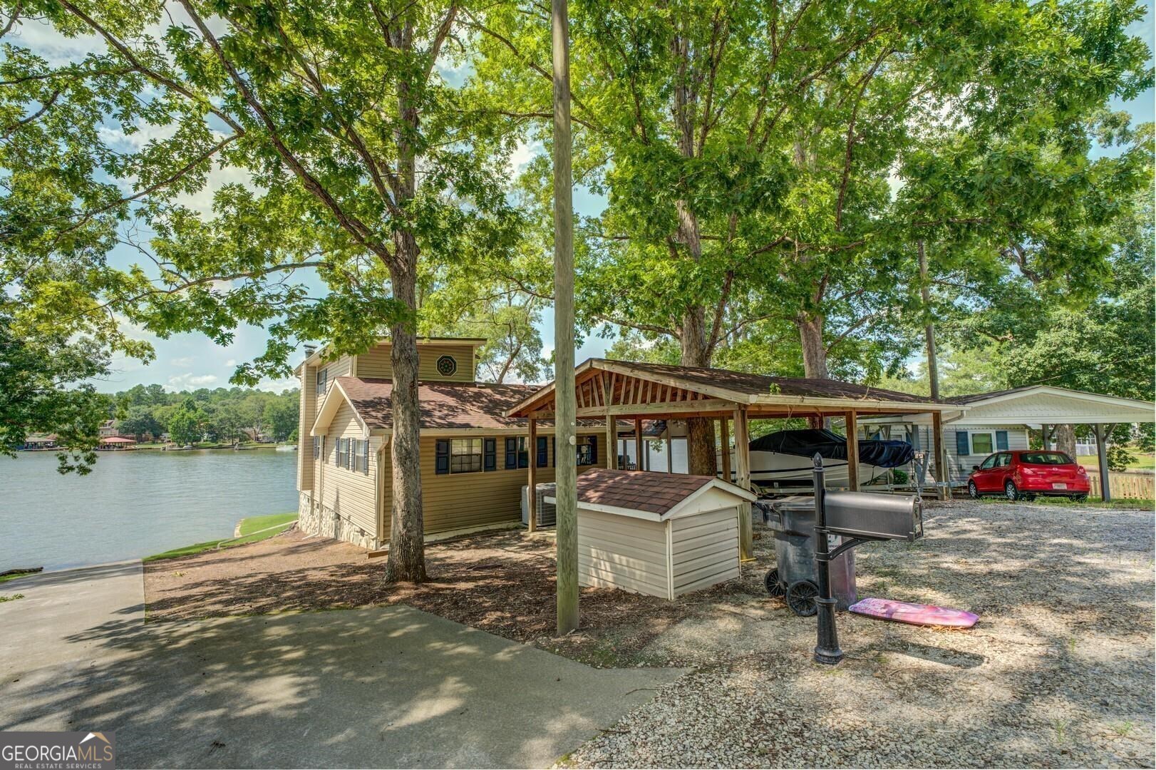 393 Templeton Circle Property Photo 13